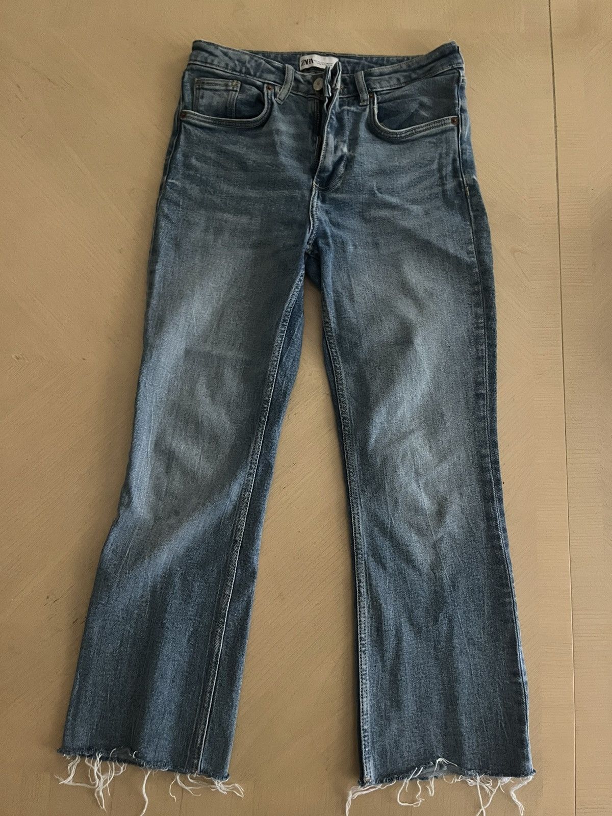 Zara Zara Blue High Waisted Jeans Size 27" / US 4 / IT 40 - 1 Thumbnail