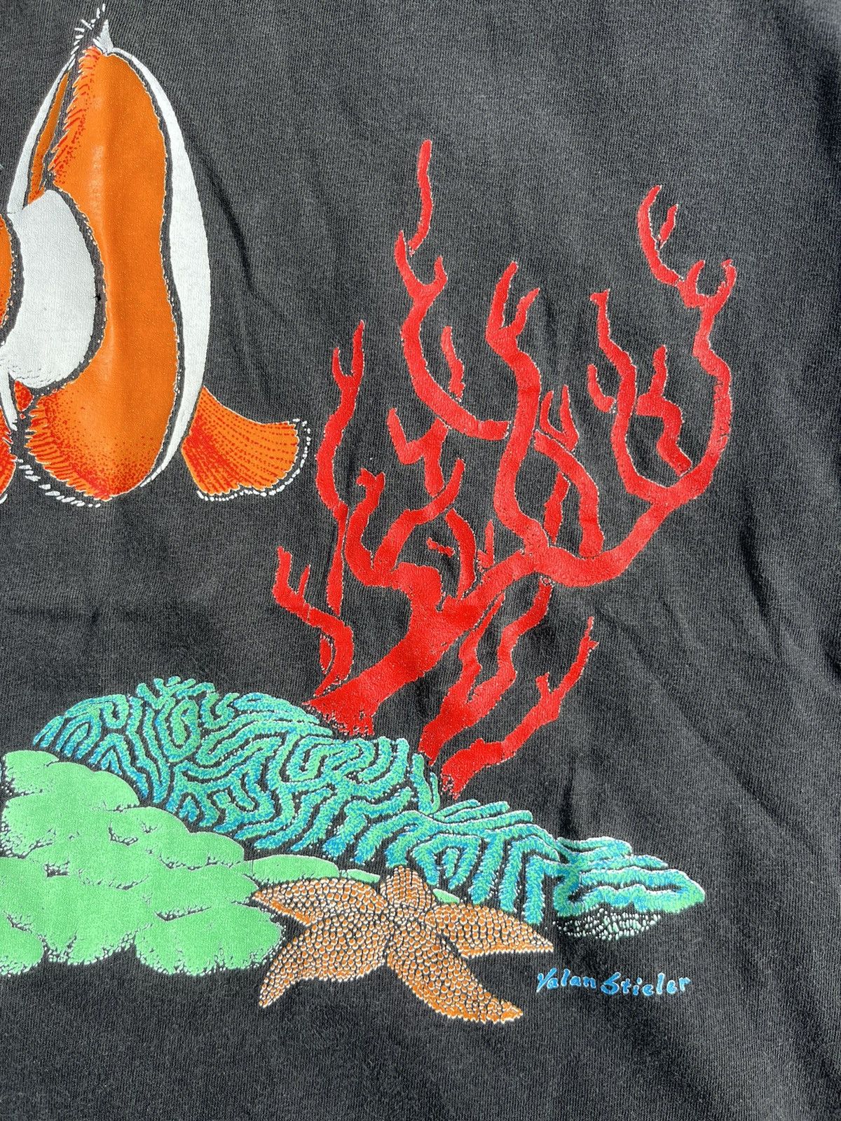 Vintage Vintage 90s SUNFADED St John Valan Steiler Fish Art Tee Size US XL / EU 56 / 4 - 7 Thumbnail