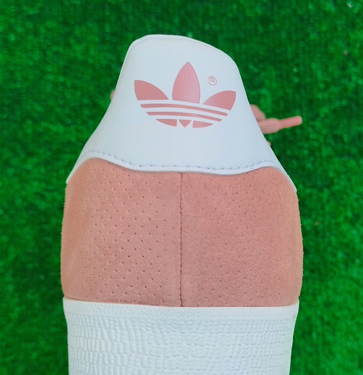 Adidas Adidas Gazelle Unisex #11us Size US 11 / EU 44 - 6 Thumbnail