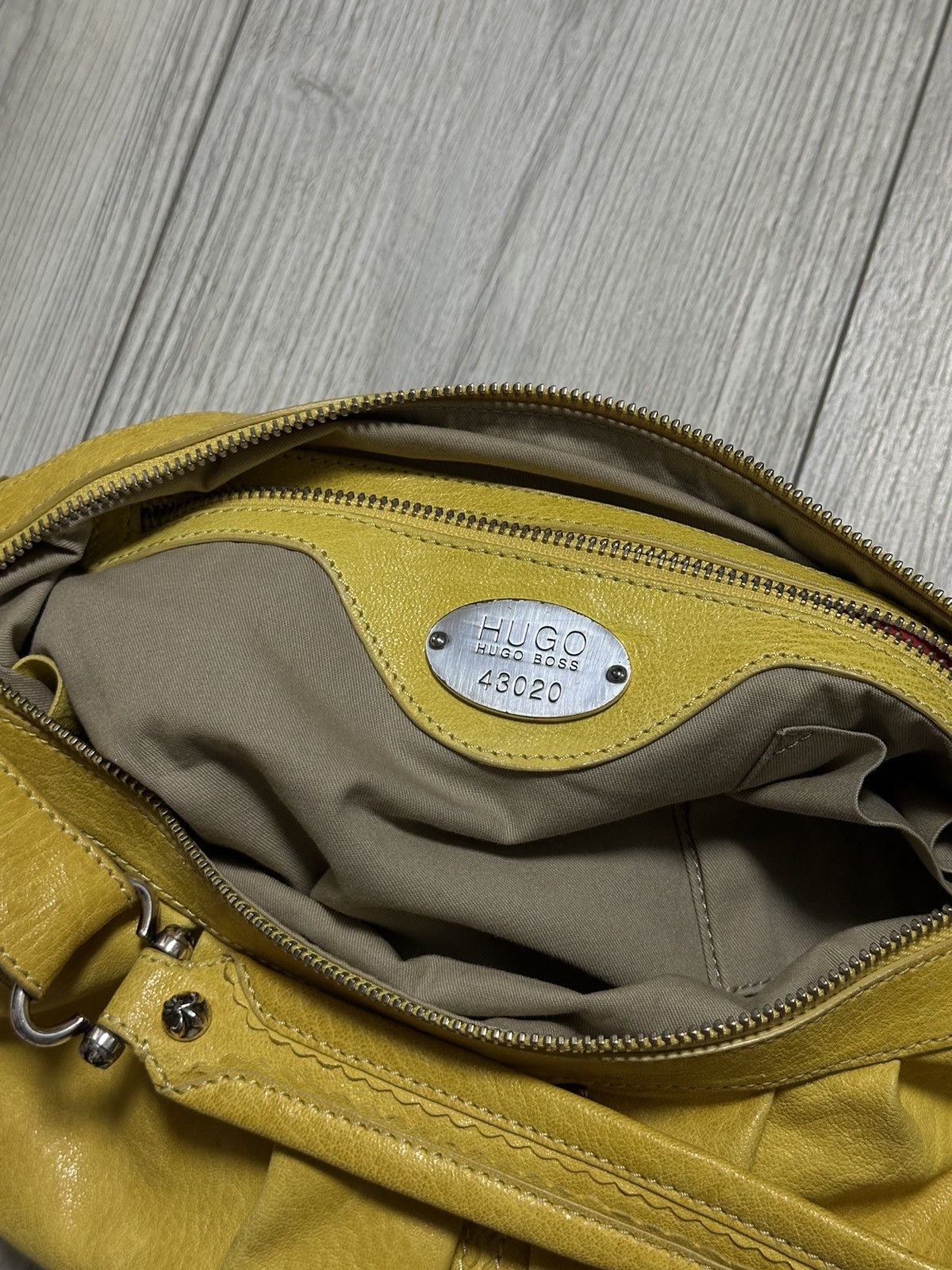 Hugo Boss Hugo Boss Calf Skin Leather Bag Shoulder Handle Slouch Size ONE SIZE - 10 Thumbnail