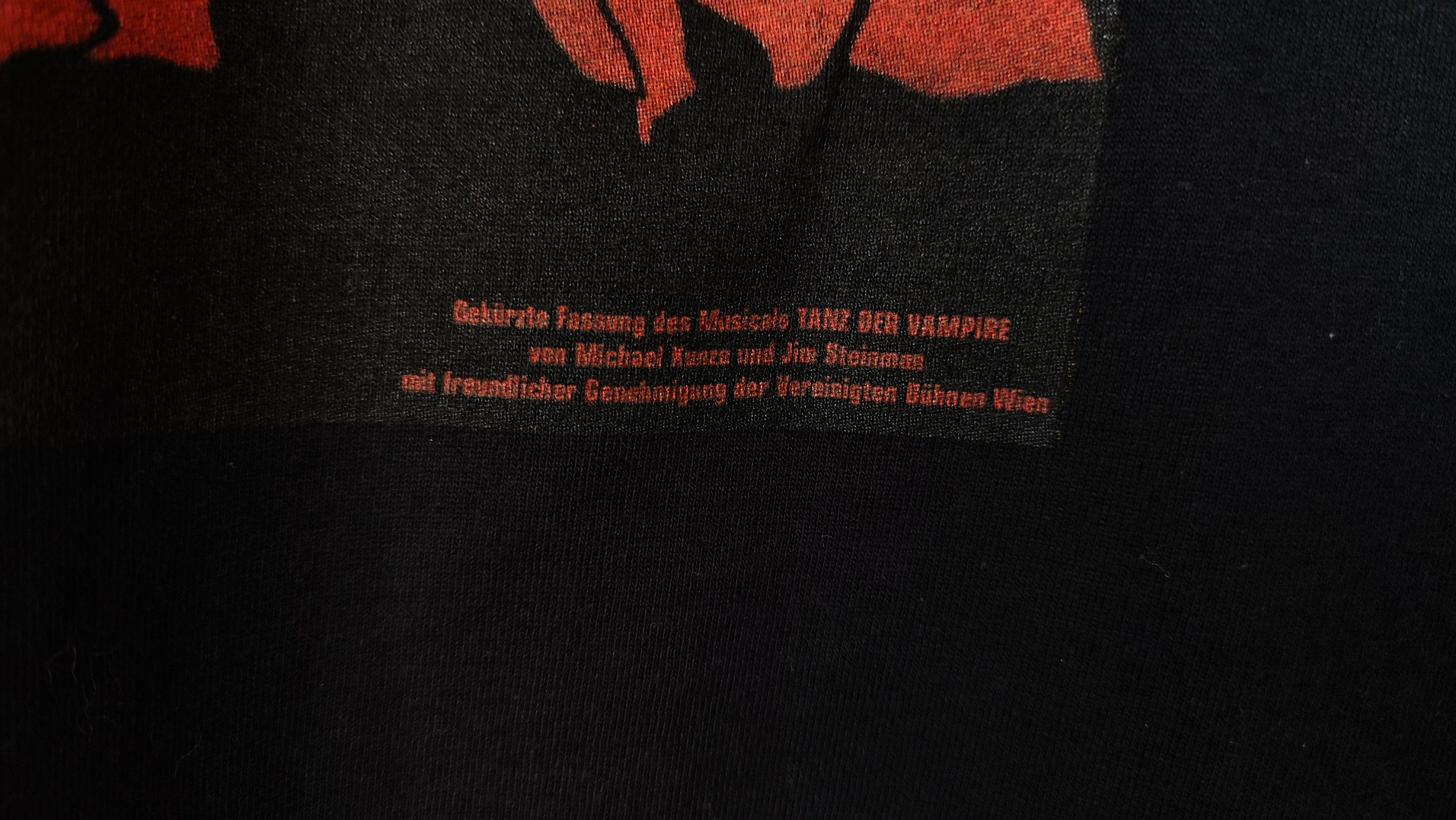 Band Tees × Vintage Tanz Der Vampire 1997 Official Vintage VTG Tshirt Size US M / EU 48-50 / 2 - 4 Thumbnail