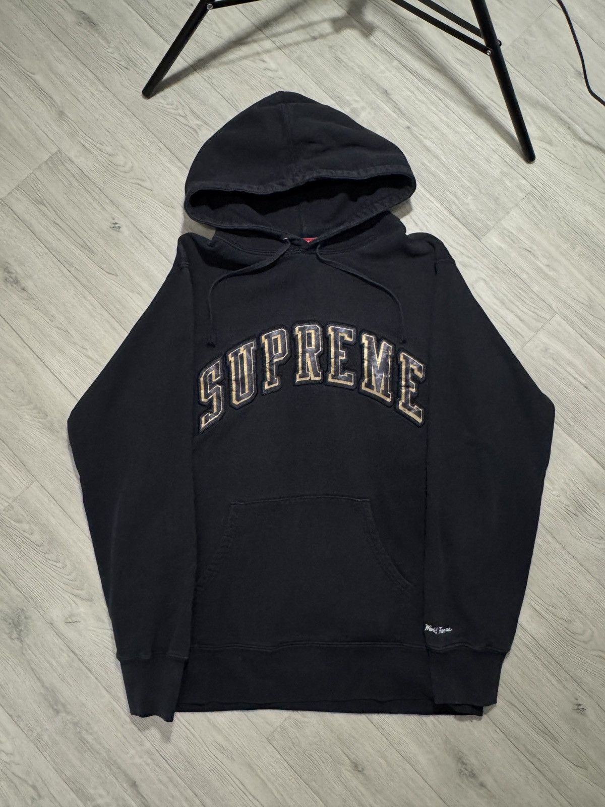 Supreme Supreme World Famous Arc Gold Logo Size US L / EU 52-54 / 3 - 1 Thumbnail