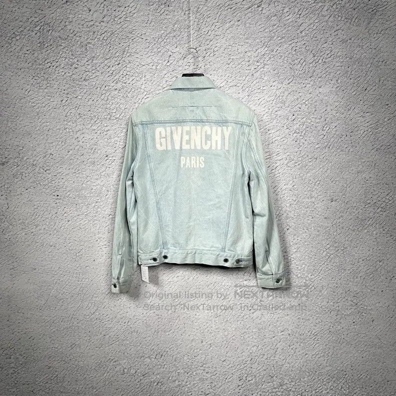 Givenchy Givenchy Ice blue denim jacket with back letter logo Size US L / EU 52-54 / 3 - 2 Thumbnail