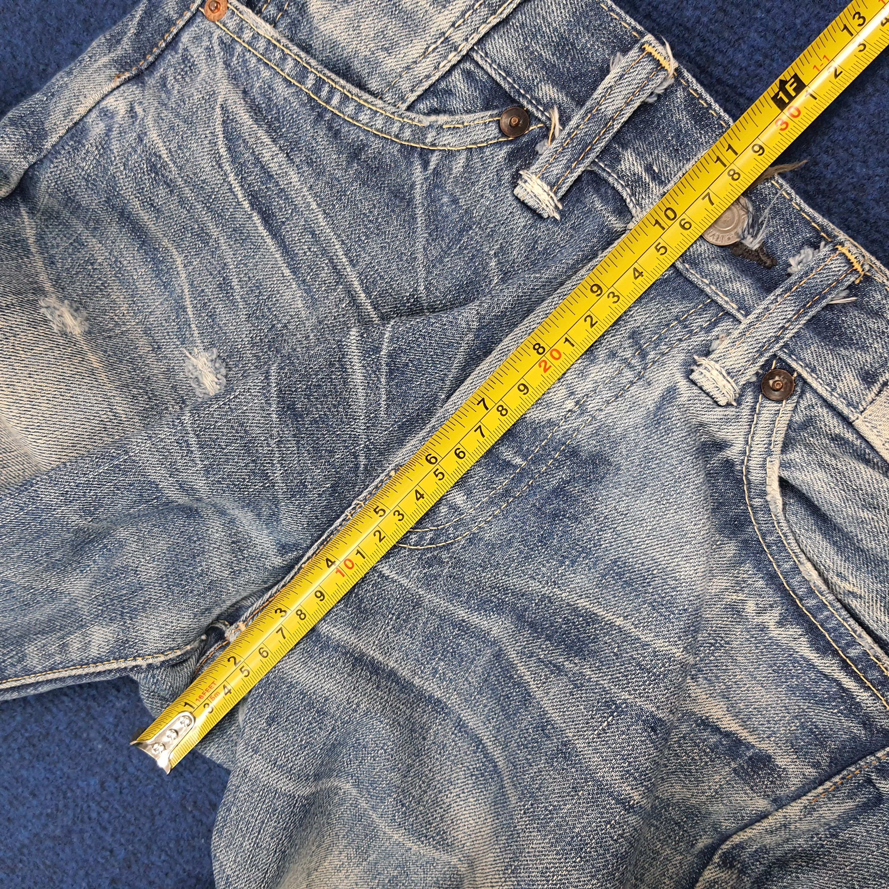 Levi's Vintage 90s Levi's 501 E Selvedge Distressed Jeans E1N39 Size US 30 / EU 46 - 13 Thumbnail