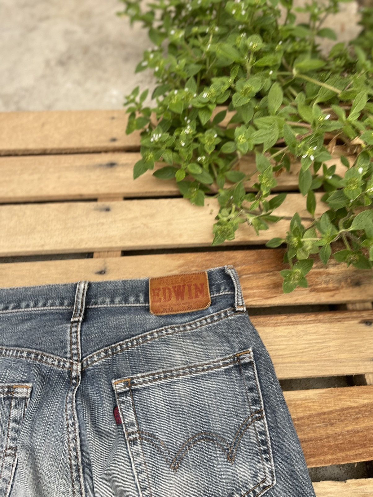 Edwin Vintage Edwin 503 Straight Cut Distressed Faded Jeans Size US 29 - 3 Thumbnail