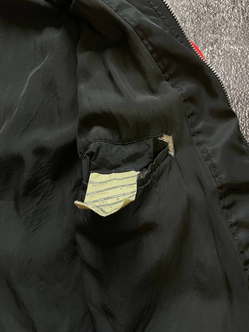Hugo Boss Hugo Boss Red/Black Panel Zip Bomber Jacket – Techwear Style Size US S / EU 44-46 / 1 - 5 Thumbnail
