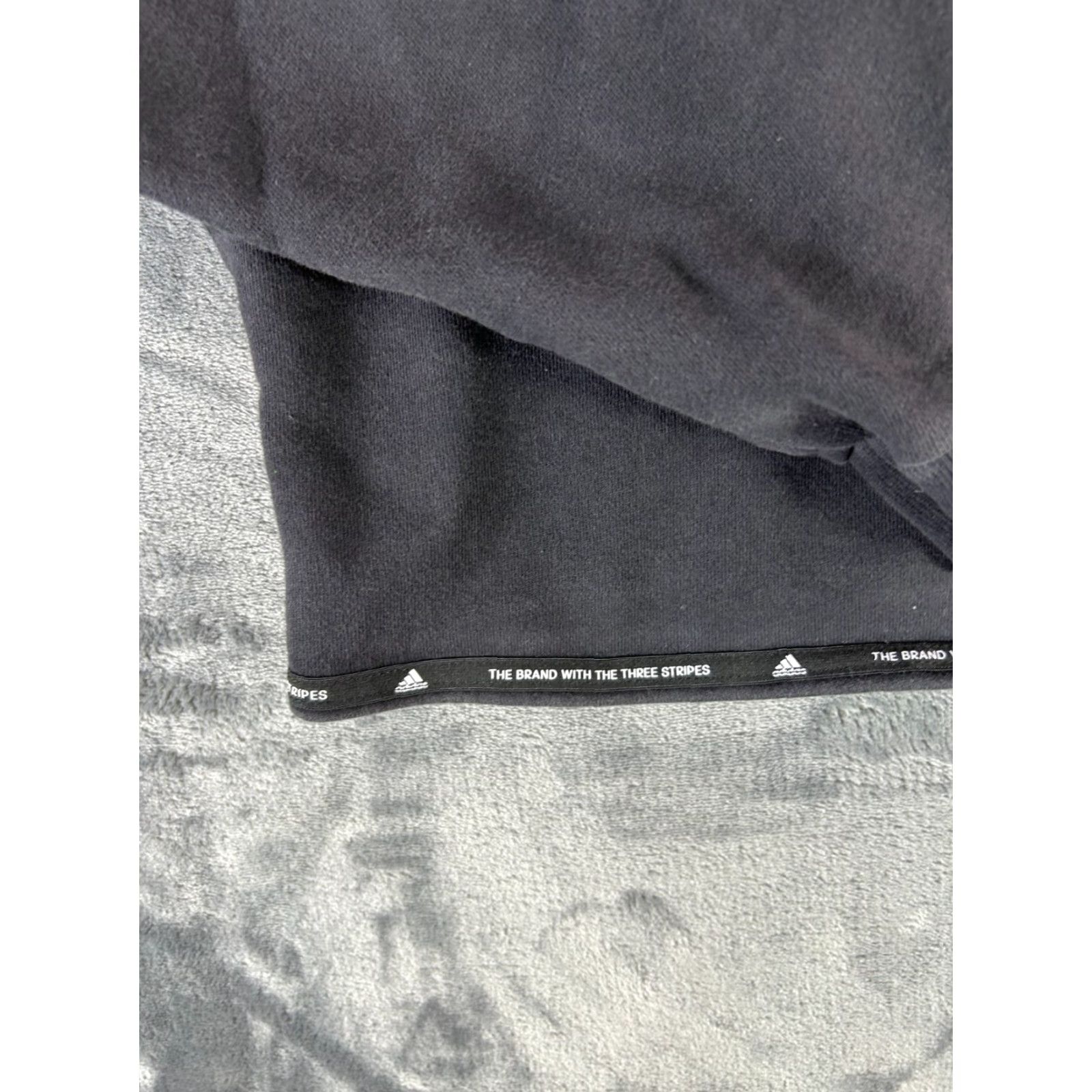 Adidas VINTAGE adidas Originals Black Cropped Hoodie Women’s Small S Cropped Pullover Hooded Logo 90s Mens Women Girls Limited? Size S / US 4 / IT 40 - 3 Thumbnail