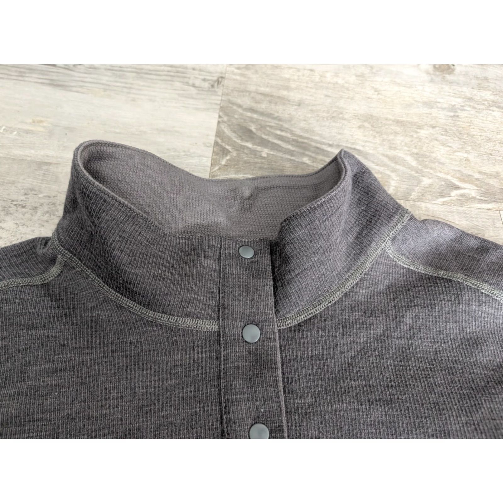 Vintage NWT Columbia Raven Ridge Reversible Pullover 1/2 Snap Mens XL Gray Sweatshirt Jacket Size US XL / EU 56 / 4 - 7 Thumbnail