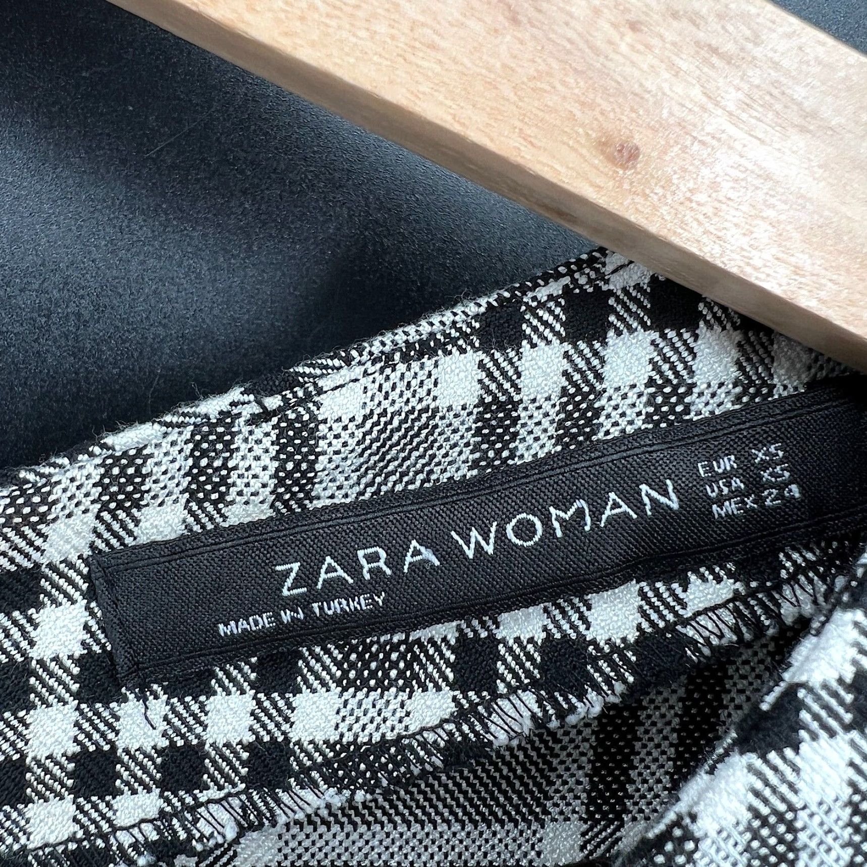 zara black and white mini dress Zara Black White Tweed Button Front Sleeveless Pinafore Vest Mini Dress  Size S