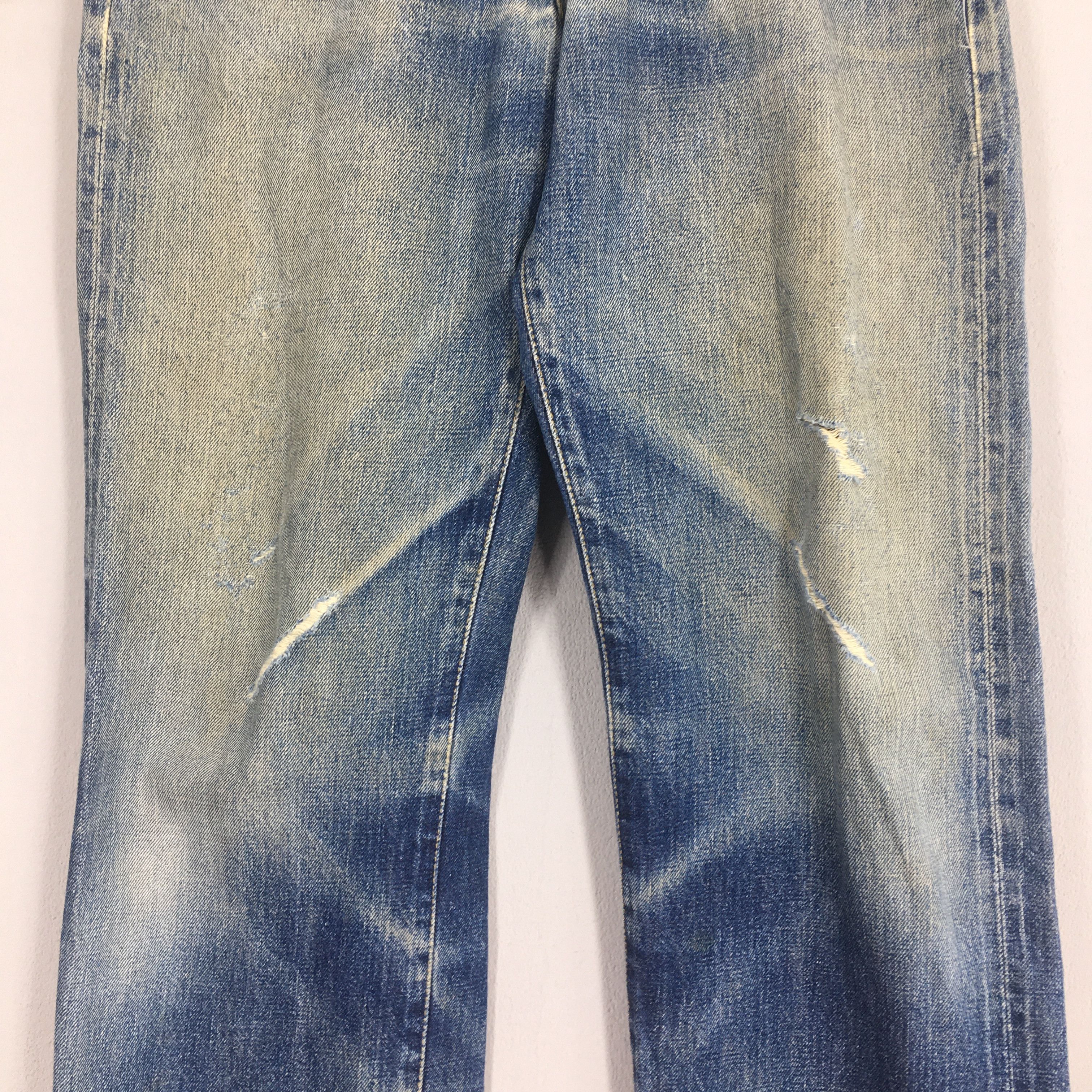 Levi's × Levi's Vintage Clothing × Vintage Size 28x30.5 Vintage Levi's 702 LVC Redline Selvedge Jeans Size 28" / US 6 / IT 42 - 3 Thumbnail