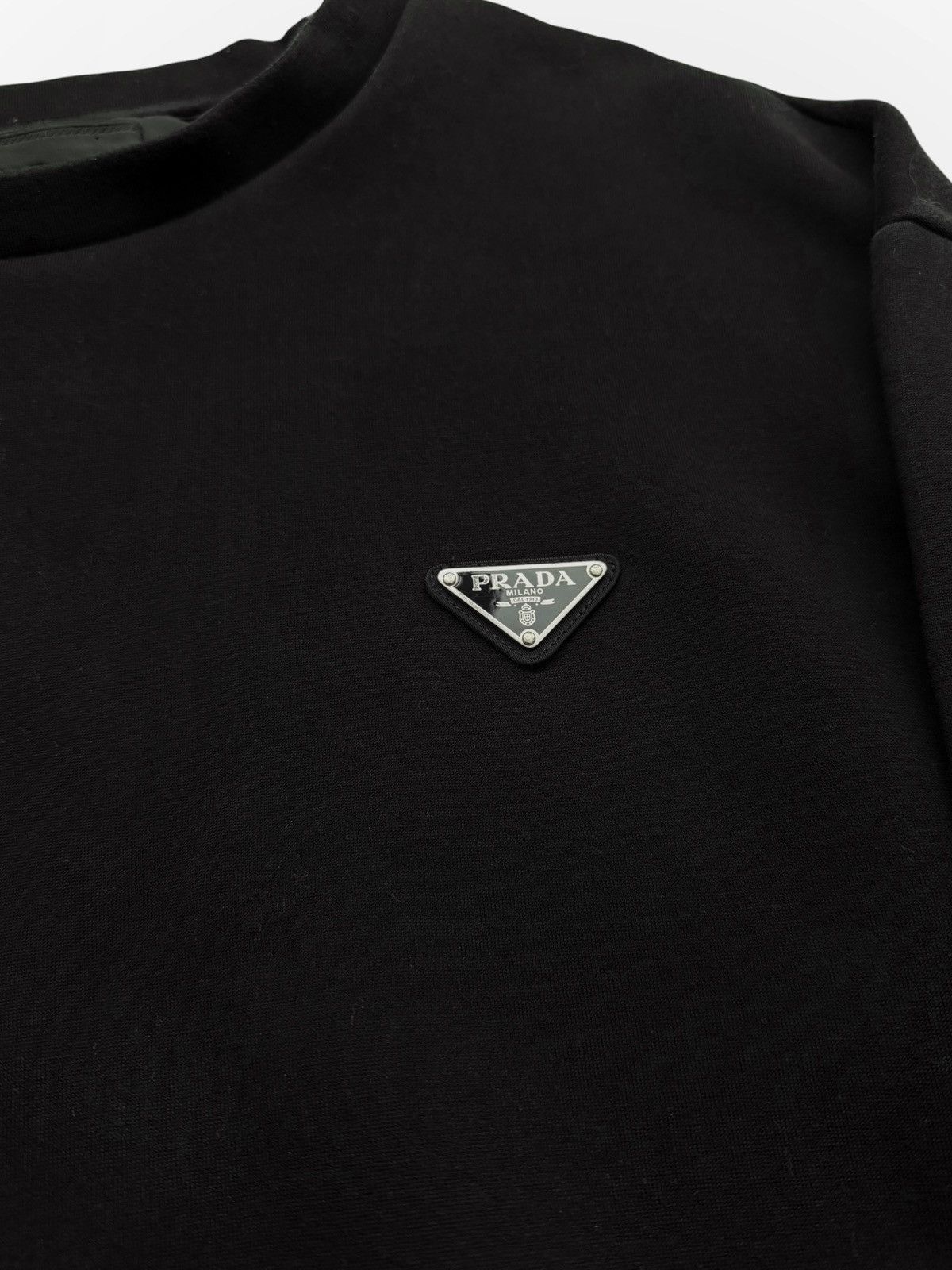 Prada 2022 Fleece Re-nylon Triangle Badge Logo Plaque Crewneck Size US XL / EU 56 / 4 - 3 Thumbnail
