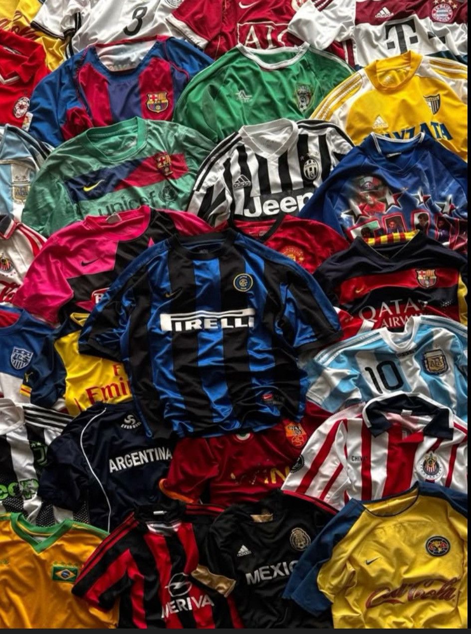 Other Retro Soccer Jerseys Size US L / EU 52-54 / 3 - 1 Preview