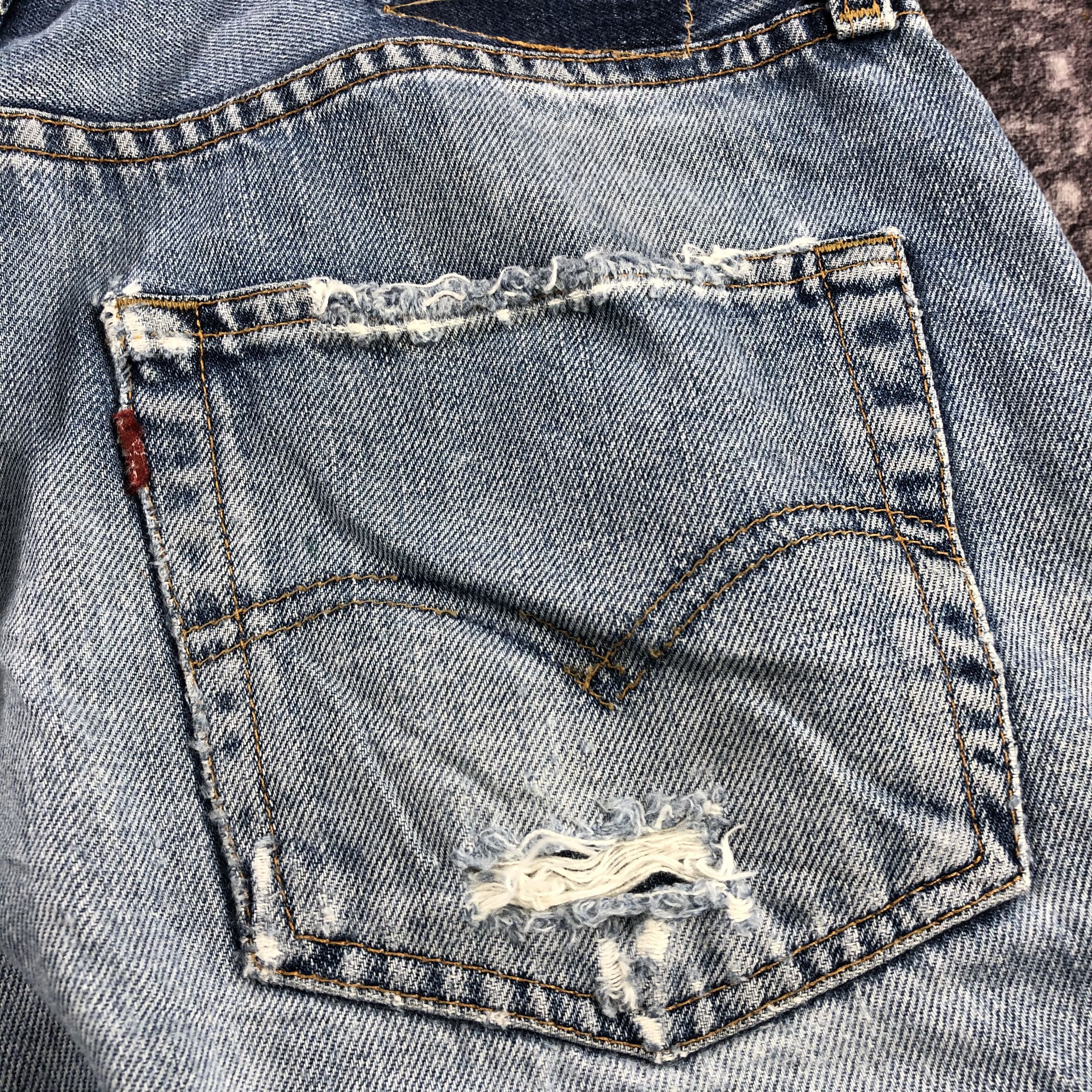 Levi's × Vintage Vintage 90s Blue Wash Levis 501 Jeans-JM2868 Size US 34 / EU 50 - 8 Thumbnail