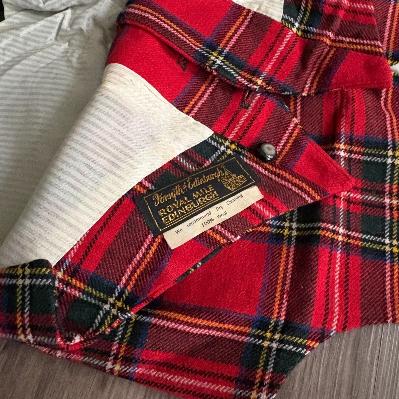 Vintage Vintage Forest Of Edinburgh Flannel Plaid Wool Vest Size S Size US S / EU 44-46 / 1 - 2 Thumbnail