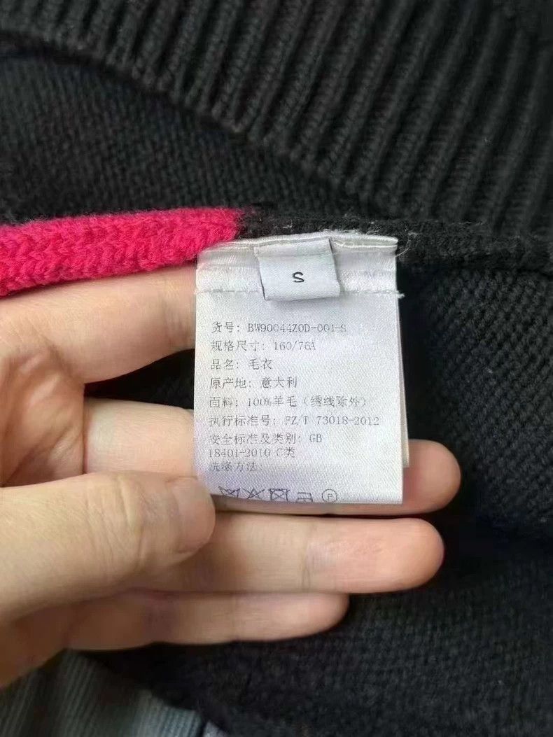 Other Givenchy Givenchy Hollow Star Sweater Size S -2507 Size US S / EU 44-46 / 1 - 4 Thumbnail