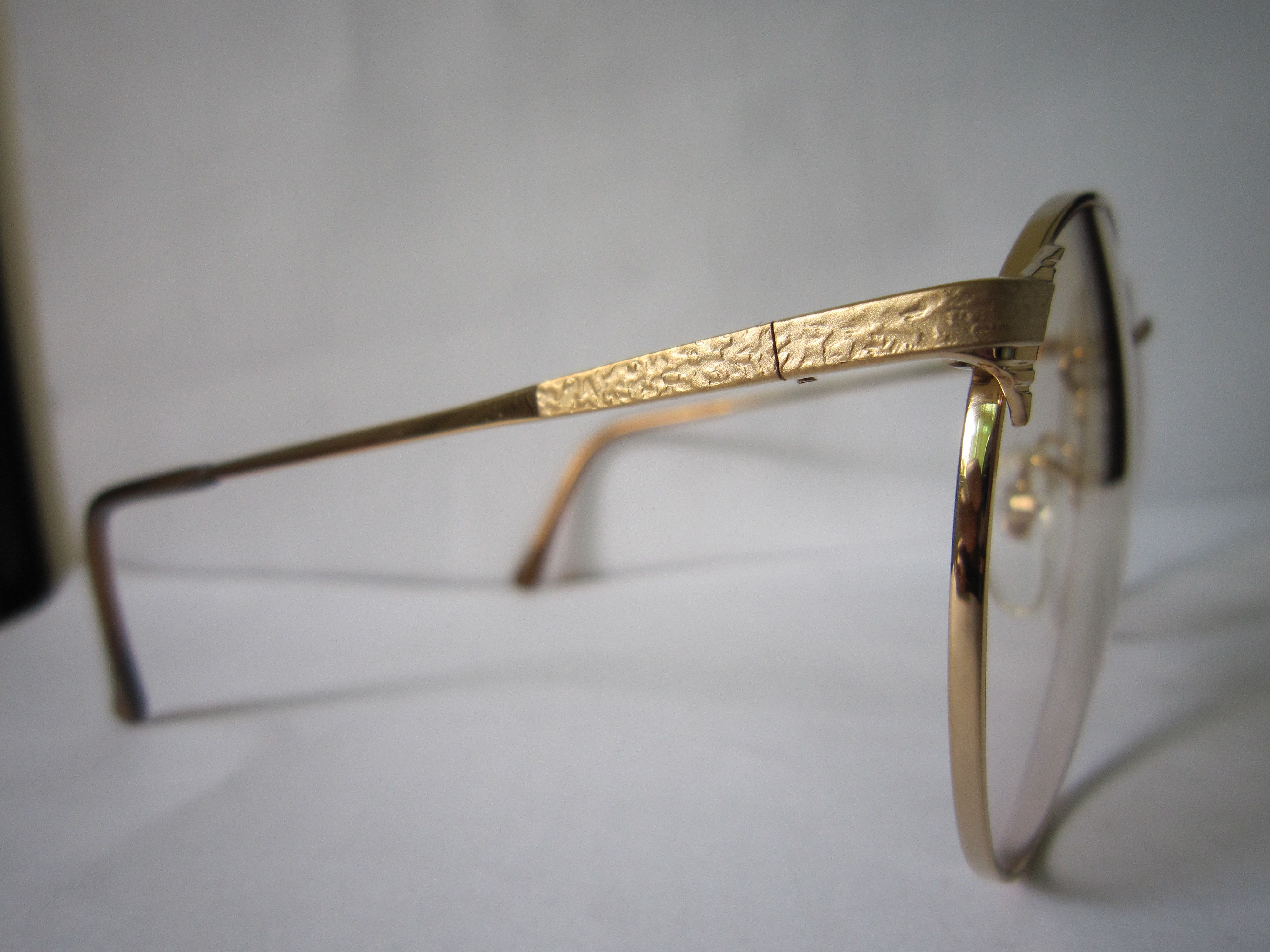 Vintage Vintage 80s TURA Gold Round Eyeglasses Frame Size ONE SIZE - 2 Thumbnail