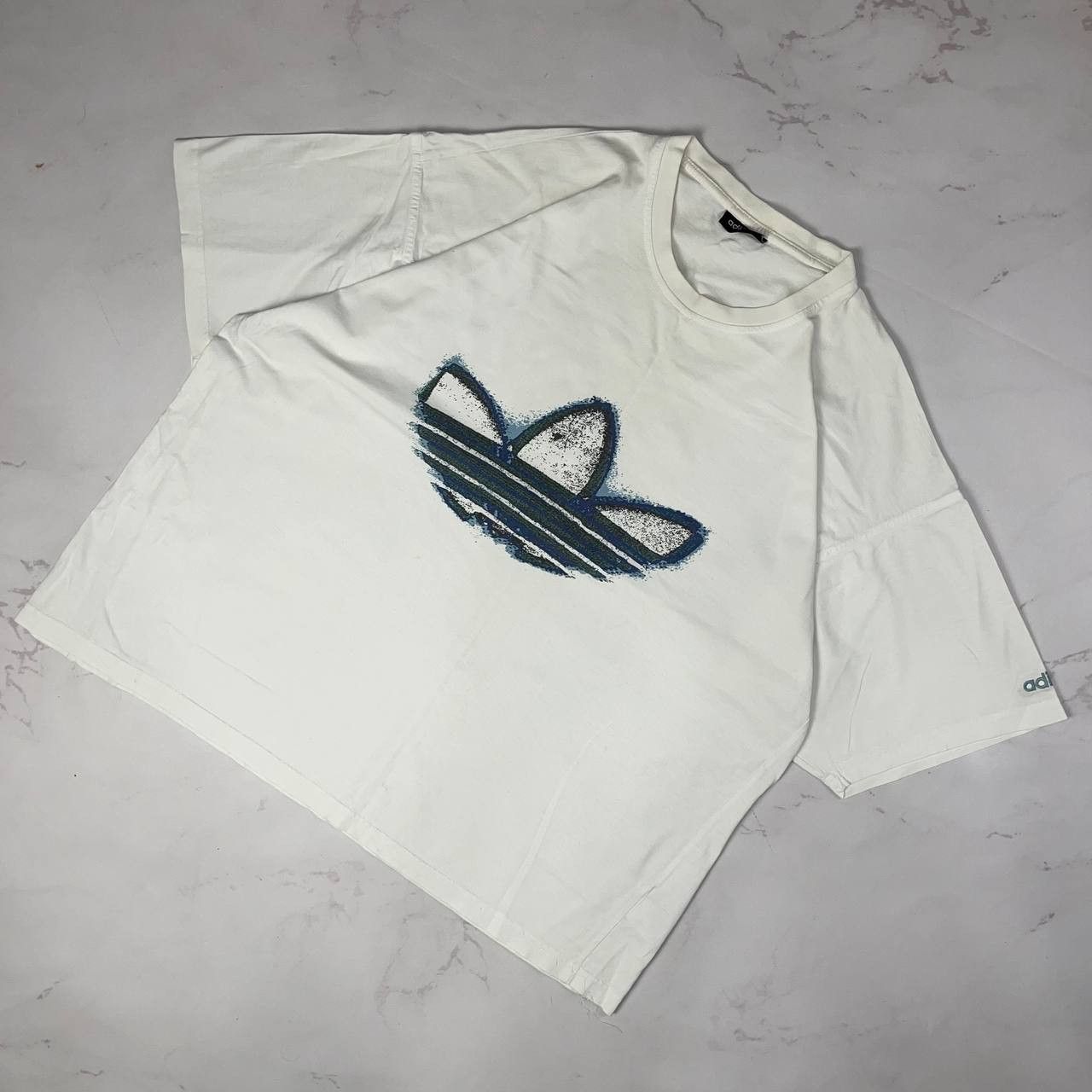 Adidas Adidas Vintage Adidas y2k big logo T Shirt 90's Sz XL White Size US XL / EU 56 / 4 - 1 Thumbnail