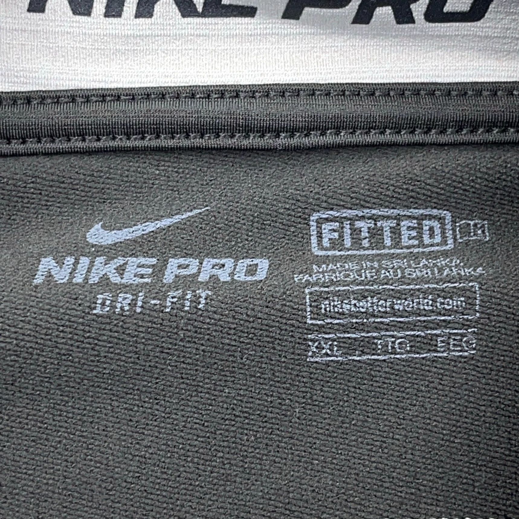 Nike Nike Pro Sweatshirt Men 2XL Gray Pullover 1/4 Zip Dri Fit Size US XXL / EU 58 / 5 - 3 Thumbnail