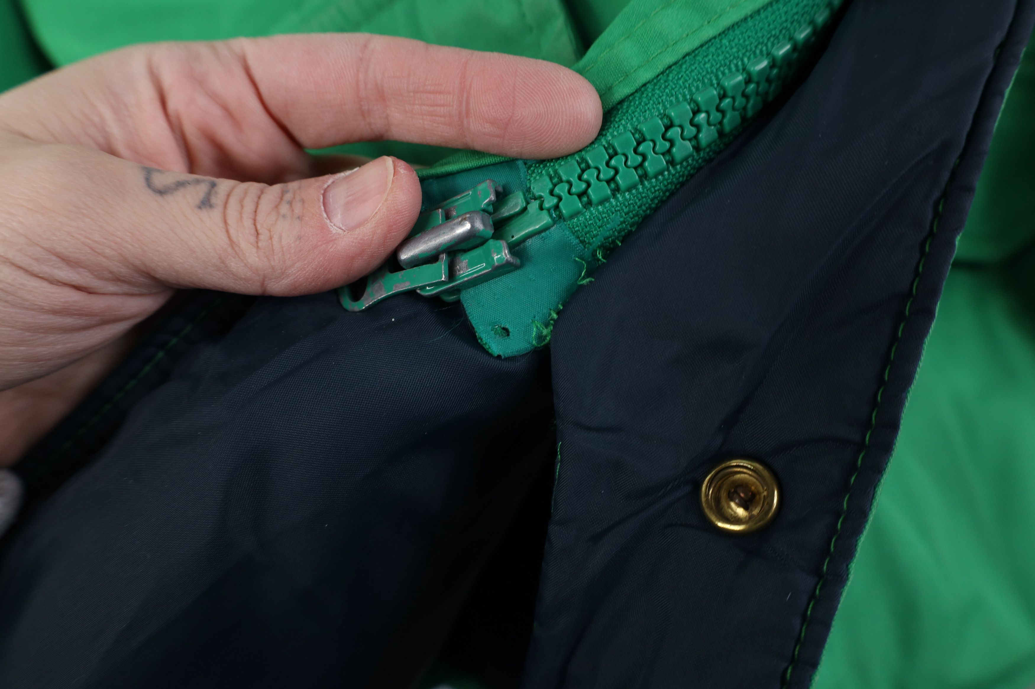 Woolrich Woolen Mills Vintage 70s Woolrich Hooded Parka Jacket Lime Green USA Size XL / US 12-14 / IT 48-50 - 11 Thumbnail