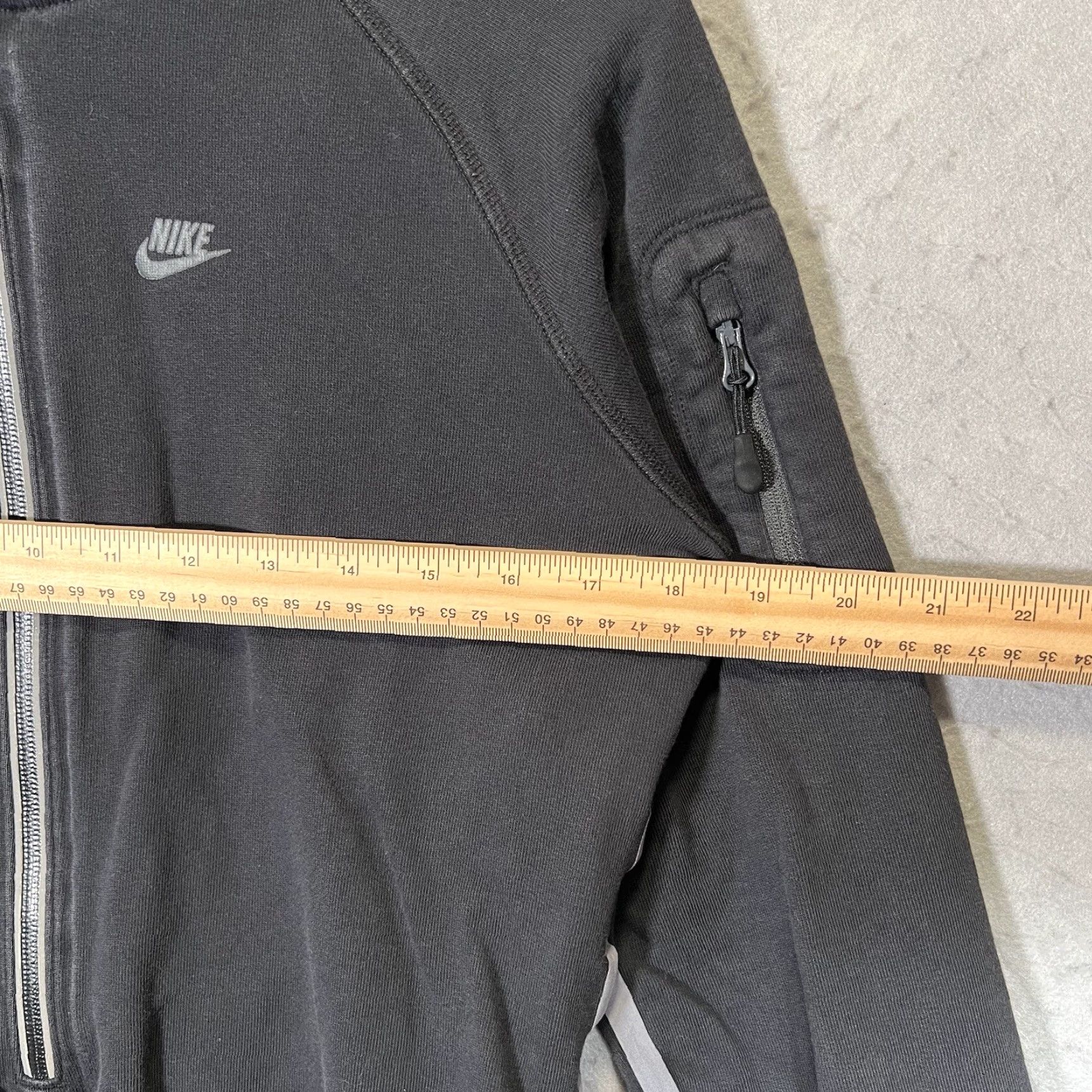 Nike VINTAGE Nike 1/2 Zip Hoodie Sweatshirt Womens M Black Swoosh Hoodie | Nike Womens Medium Black 1/2 Zip Hoodie Sweatshirt Vintage 2000s Size M / US 6-8 / IT 42-44 - 2 Thumbnail