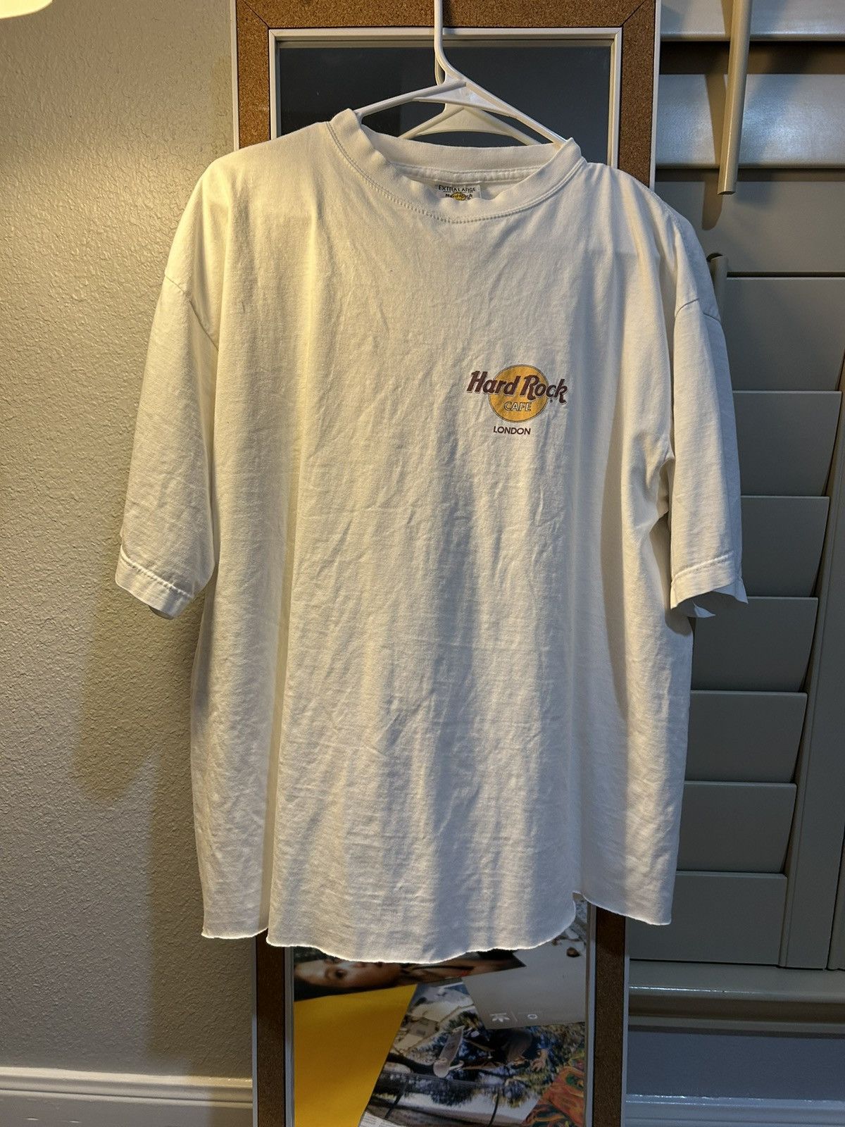 Hard Rock Cafe × Vintage Vintage 90s Hard Rock Cafe London Heavyweight T-Shirt Size US XL / EU 56 / 4 - 1 Thumbnail