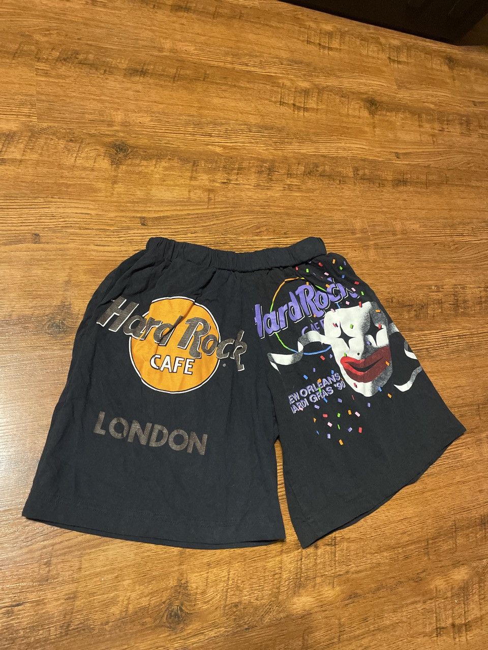 Hard Rock Cafe Vintage Hard Rock Cafe Sweatshorts Size US 32 / EU 48 - 2 Thumbnail