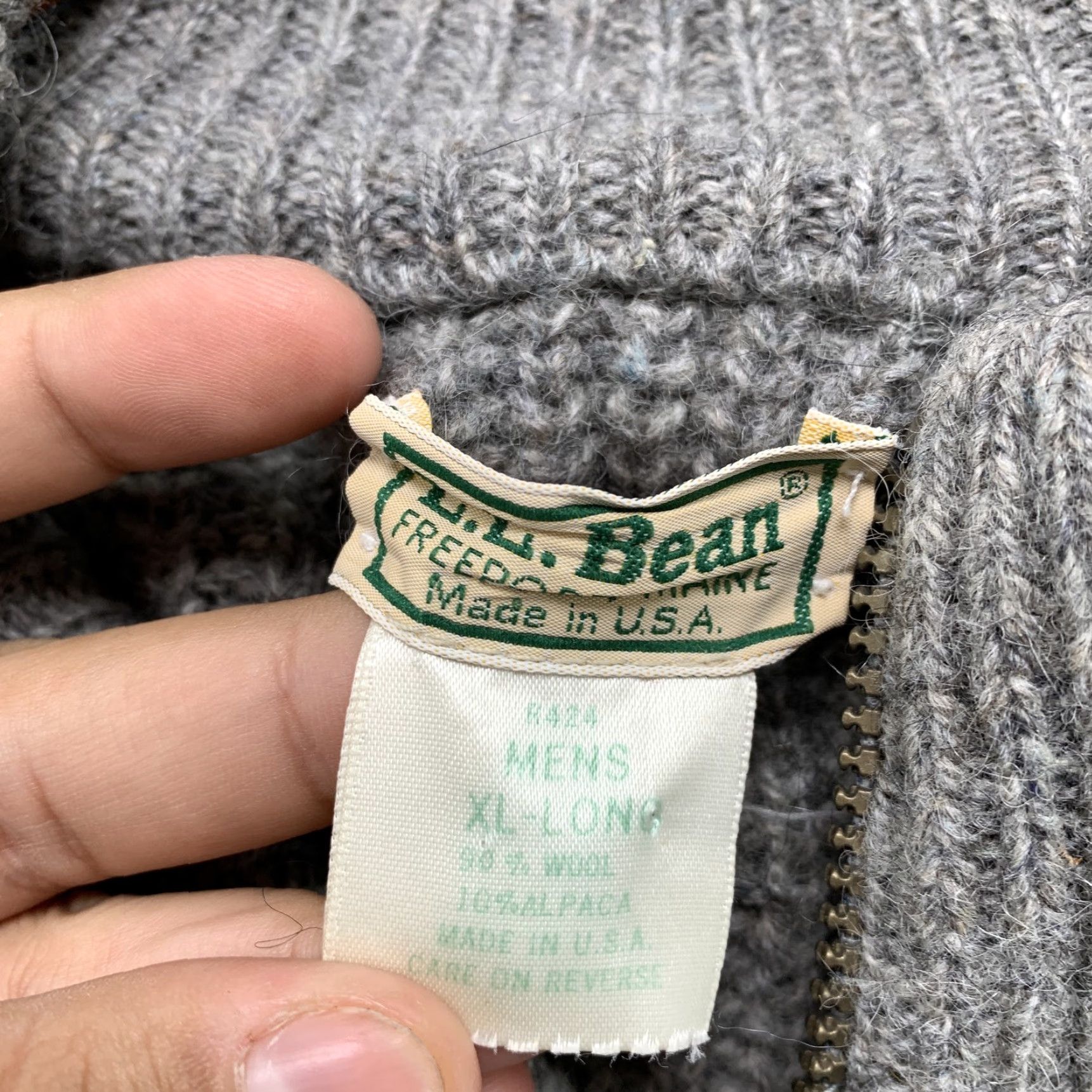 Vintage VINTAGE LLBean Gray Wool Knit Zip-Up Sweater Jacket Mens XLT Tall M Made in USA Cardigan 3 Season Winter Fall Spring Mens Size US XL / EU 56 / 4 - 4 Thumbnail