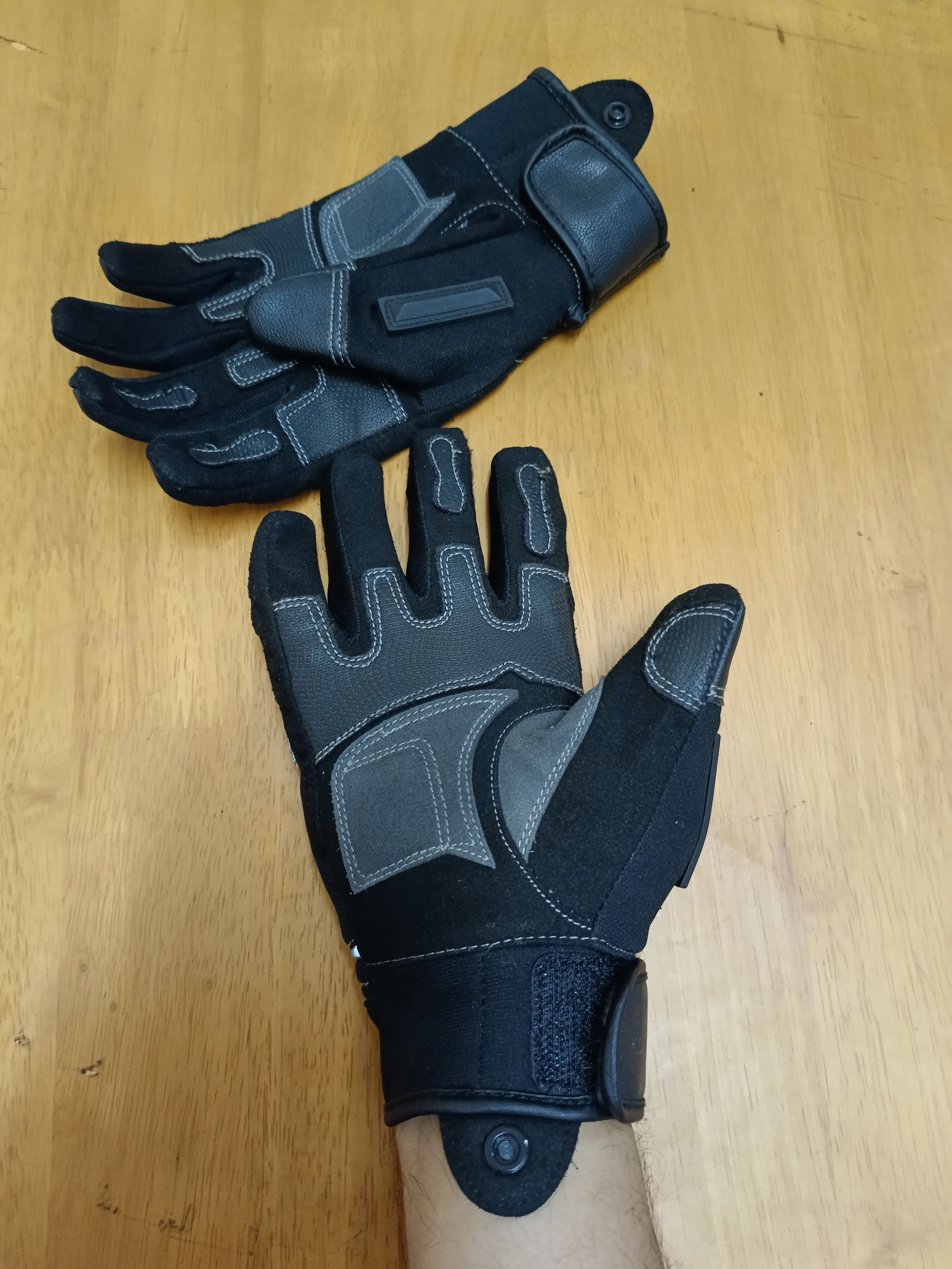 Sports Specialties × YELLOW CORN YELLOW CORN GLOVES (SIZE S) Size ONE SIZE - 2 Thumbnail