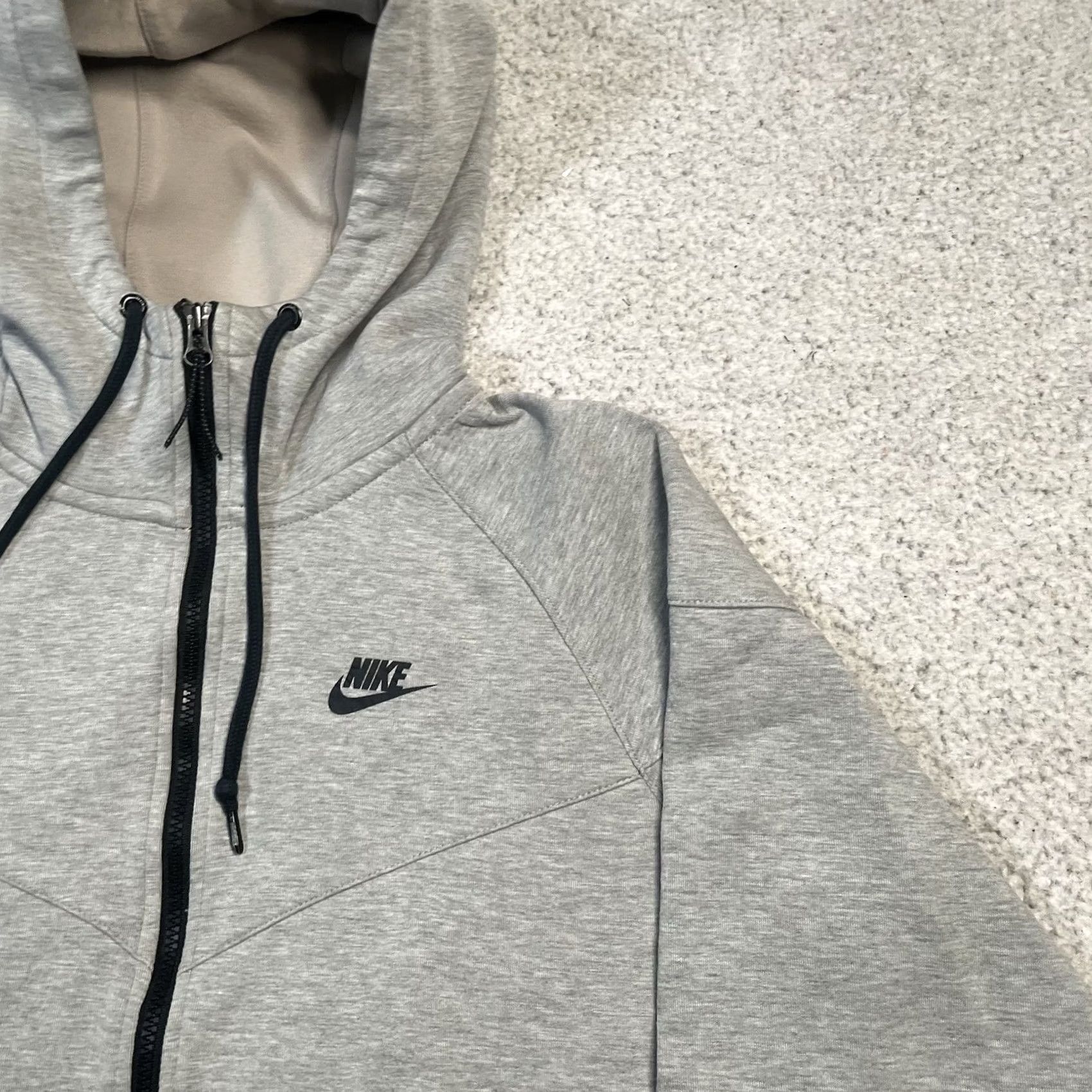 Nike Nike Tech Fleece Hoodie Mens L Gray Full Zip Nike Windrunner Swoosh Logo Sweatshirt Jacket Size US L / EU 52-54 / 3 - 3 Thumbnail