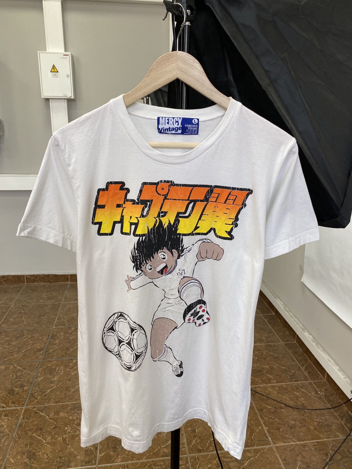 Japanese Brand Y2K Captain Tsubasa Mercy Vintage Design Graphic T-Shirt Size US M / EU 48-50 / 2 - 1 Thumbnail