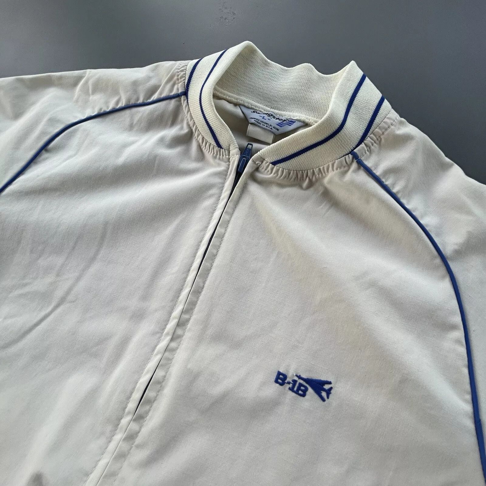 Vintage Vintage Rockwell B-1B Bomber Lancer Swingster Size US L / EU 52-54 / 3 - 8 Thumbnail