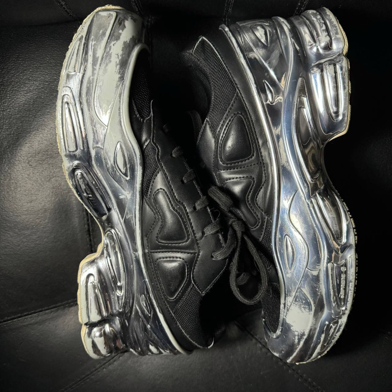 Adidas × Raf Simons adidas raf simons ozweego metallic Size US 10 / EU 43 - 5 Thumbnail