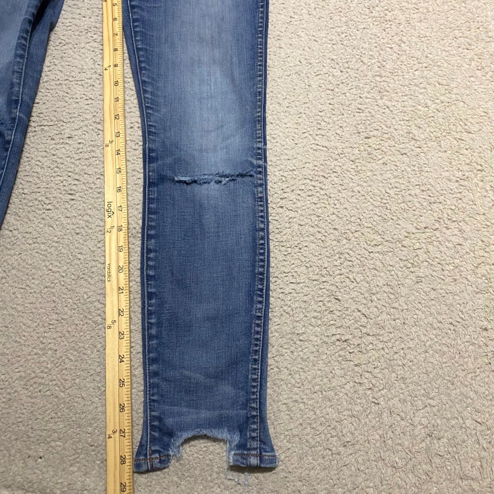 Madewell Madewell Jeans Womens sz 26 Blue Denim High Rise Skinny Distressed Medium Wash Size 26" / US 2 / IT 38 - 6 Thumbnail
