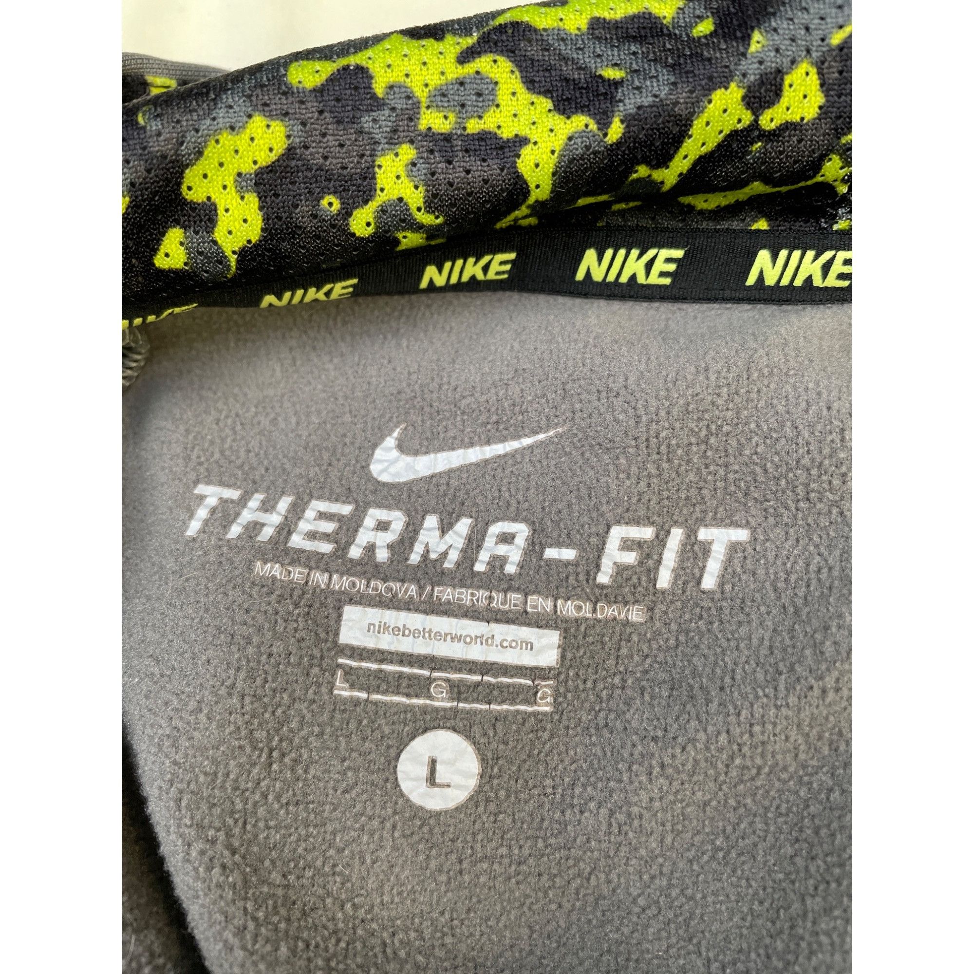 Nike Nike Therma Fit Men's Gray & Green Hoodie/Pull over/Sweatshi Size US L / EU 52-54 / 3 - 6 Thumbnail