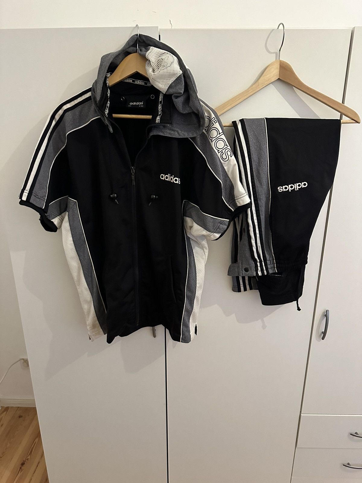 Adidas Adidas Tracksuit Size S-M Vintage Retro Adidas Suit Size US S / EU 44-46 / 1 - 1 Thumbnail