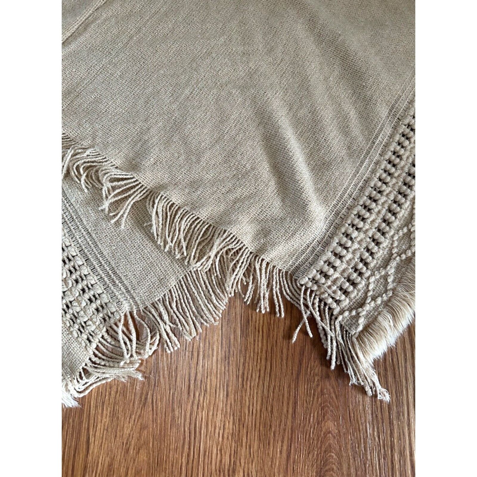 Apt. 9 Apt. 9 Women's Poncho Cape Sweater One Size Beige Classic Size ONE SIZE - 4 Thumbnail