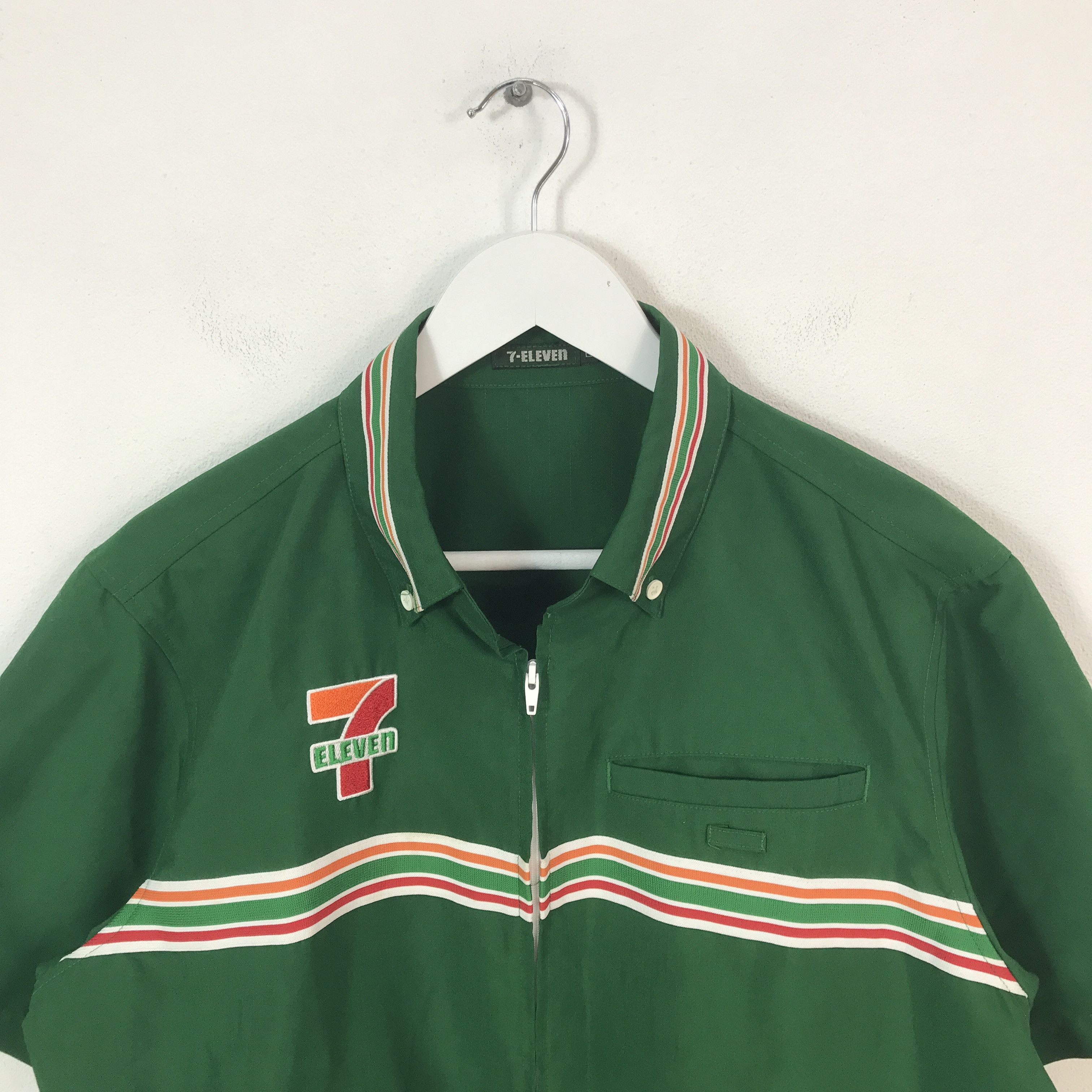 Japanese Brand Vintage 7 eleven japan Uniform green overshirt Size US L / EU 52-54 / 3 - 3 Thumbnail