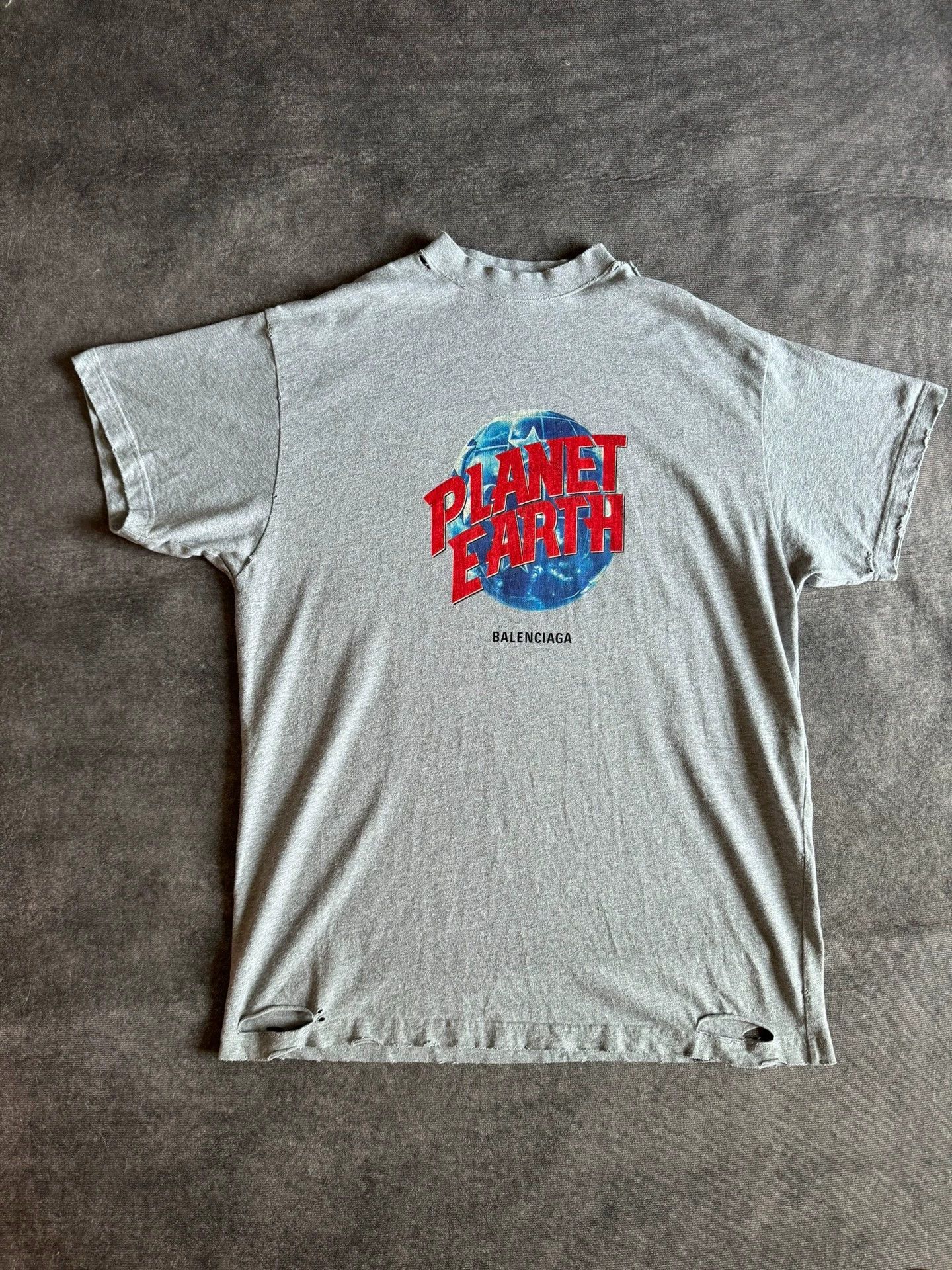 Balenciaga Balenciaga Planet Earth washed grey vintage plain knit silhouette T-shirt Size US XS / EU 42 / 0 - 1 Thumbnail