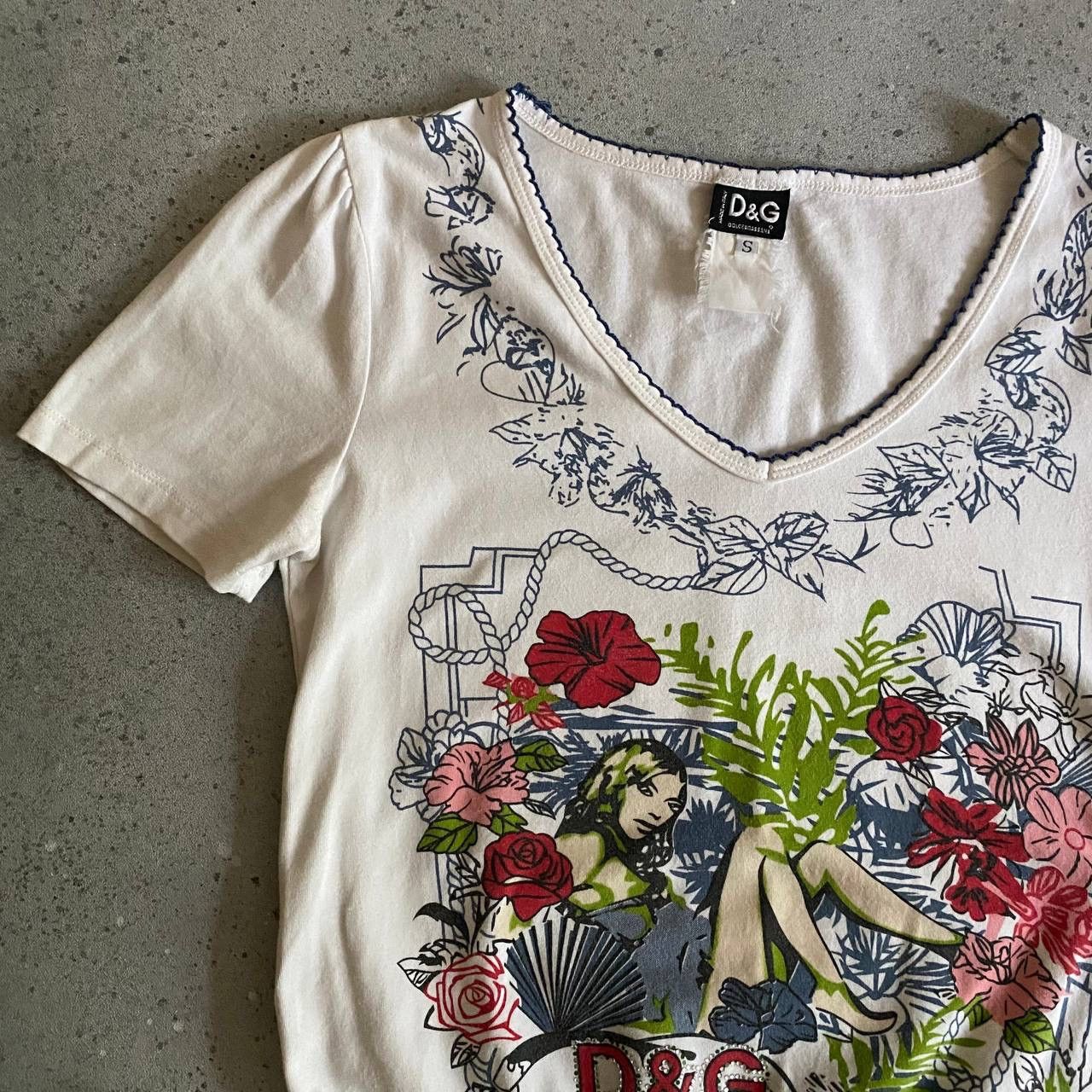 Dolce & Gabbana × Vintage D&G Dolce & Gabbana Vintage Floral Lady Archive T-Shirt Size S / US 4 / IT 40 - 2 Thumbnail