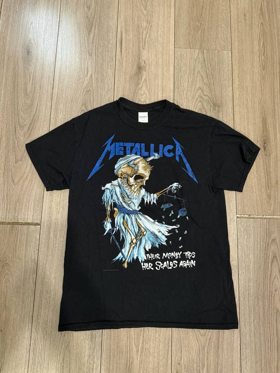 Gildan Metallica Their Money Tips Her Scales Again Metal Band Tee M Size US M / EU 48-50 / 2 - 1 Thumbnail