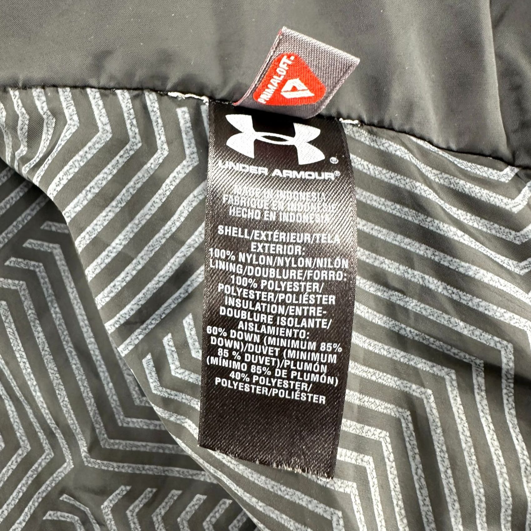 Under Armour Under Armour Vest Womens M Black Puffer Full Zip Coldgear Infrared Primaloft Vest Jacket Sleeveless Mid-Length Black Womens RegularSize Size M / US 6-8 / IT 42-44 - 7 Thumbnail