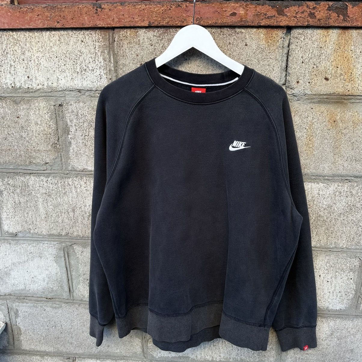 20471120 Vintage Nike Sweatshirt Small Logo Size XL Trashed Hype Size US XL / EU 56 / 4 - 1 Thumbnail