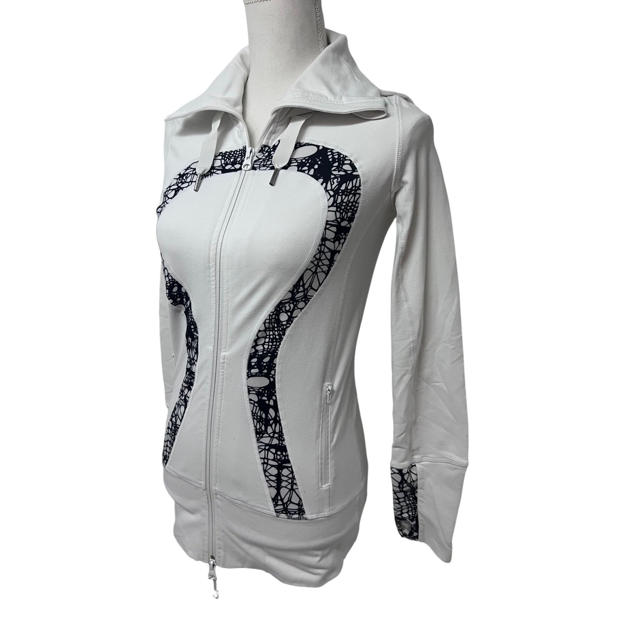 Lululemon Lululemon Womens White Scuba Hoodie Zip Up Jacket Sz 4 Zip P Size S / US 4 / IT 40 - 1 Thumbnail