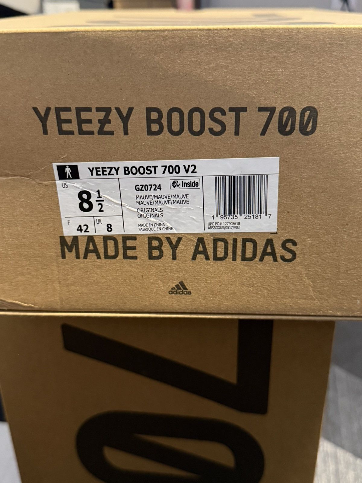 Adidas Yeezy 700 V2 8.5 Size US 8.5 / EU 41-42 - 8 Thumbnail