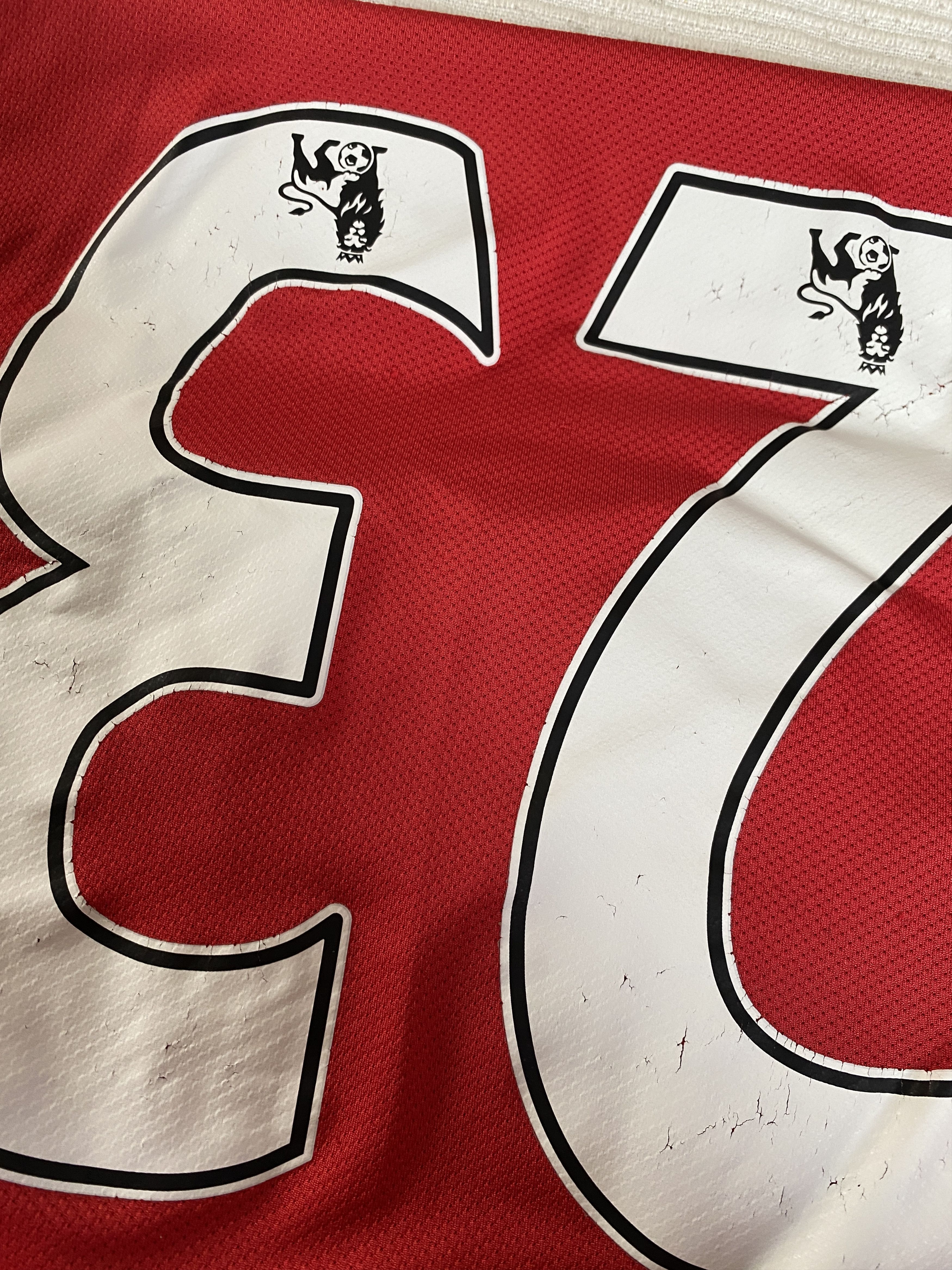 Nike MANCHESTER UNITED 2011/12 SOCCER HOME JERSEY #23 CLEVERLEY Size US L / EU 52-54 / 3 - 14 Thumbnail