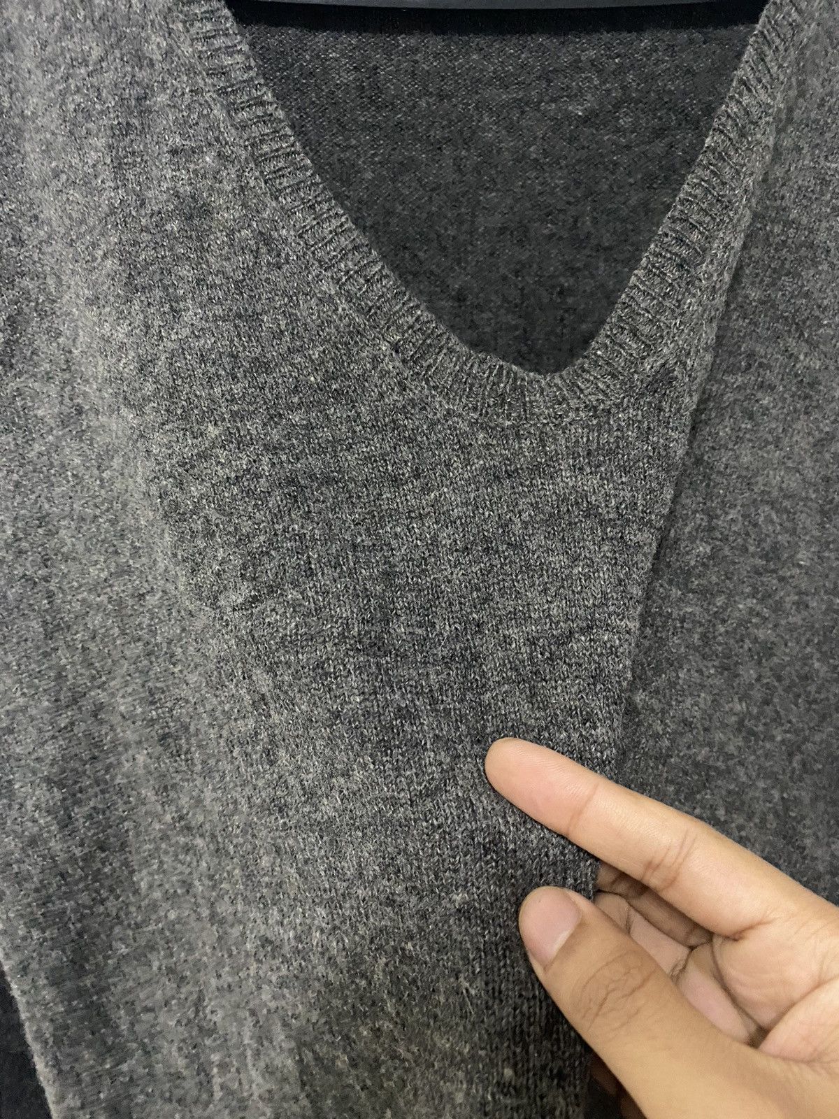 Dries Van Noten Vintage Dries van Noten mohair v-neck sweater Size US S / EU 44-46 / 1 - 6 Thumbnail