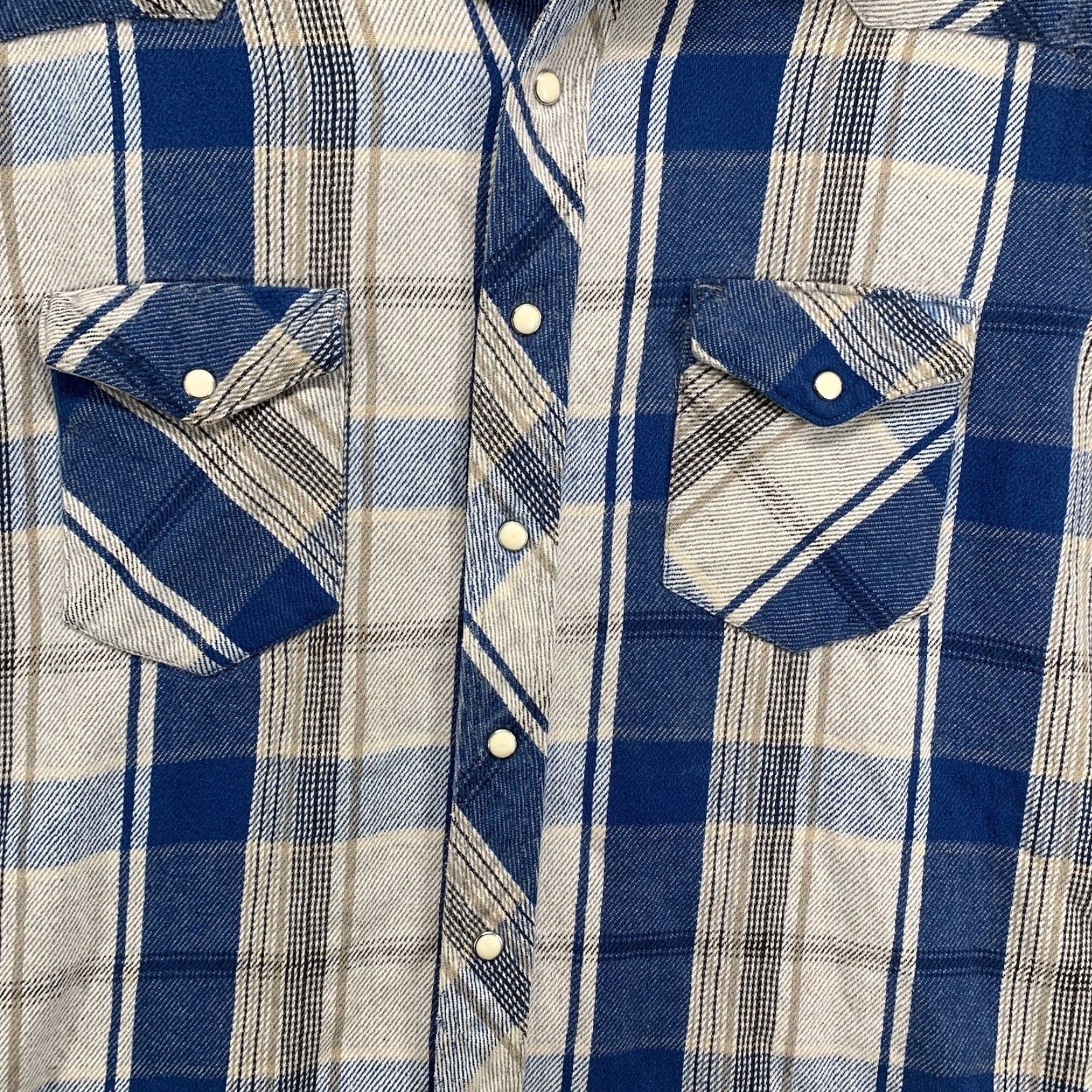 Wrangler VINTAGE Wrangler Button-Up Plaid Flannel XL Blue Long Sleeve Casual Workwear Shirt 80s 90s Western Grunge Cowboys Mens Size US XL / EU 56 / 4 - 4 Thumbnail