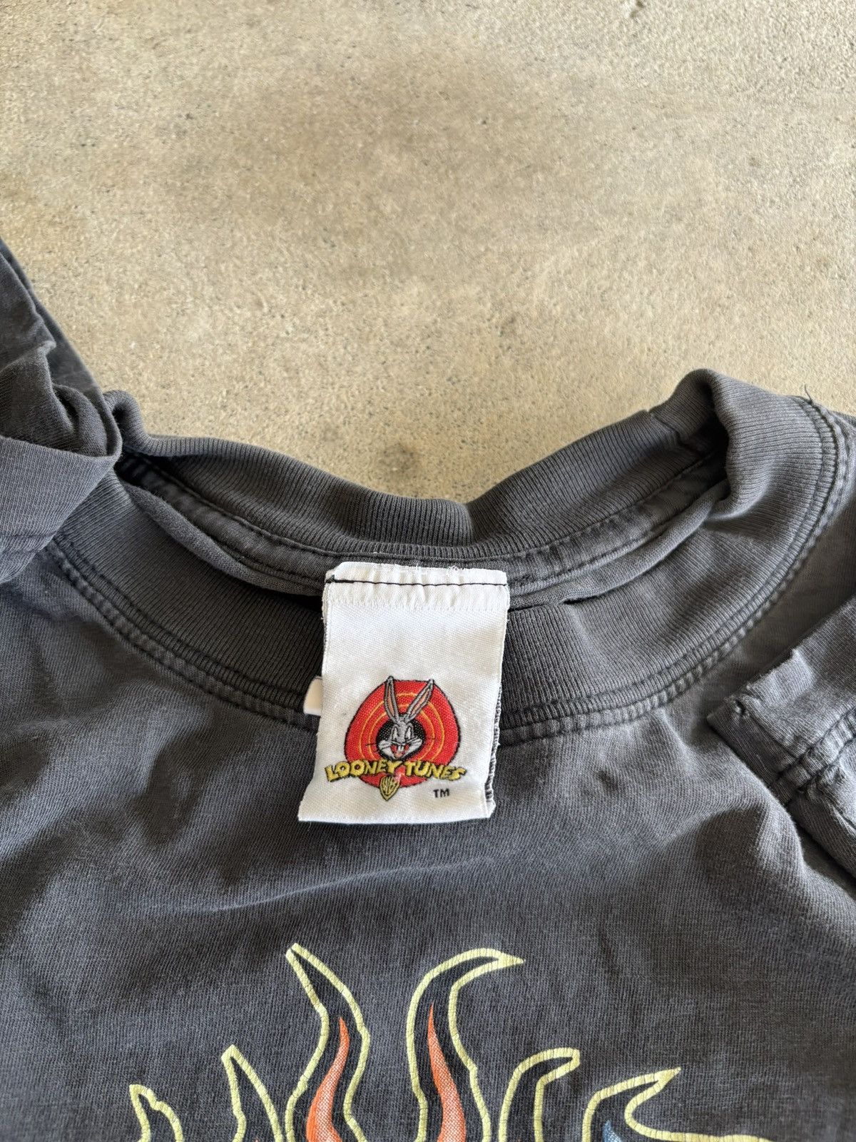 Other Vintage 2000 Taz Looney Tunes Y2K Flame Faded Tee Size US L / EU 52-54 / 3 - 5 Thumbnail