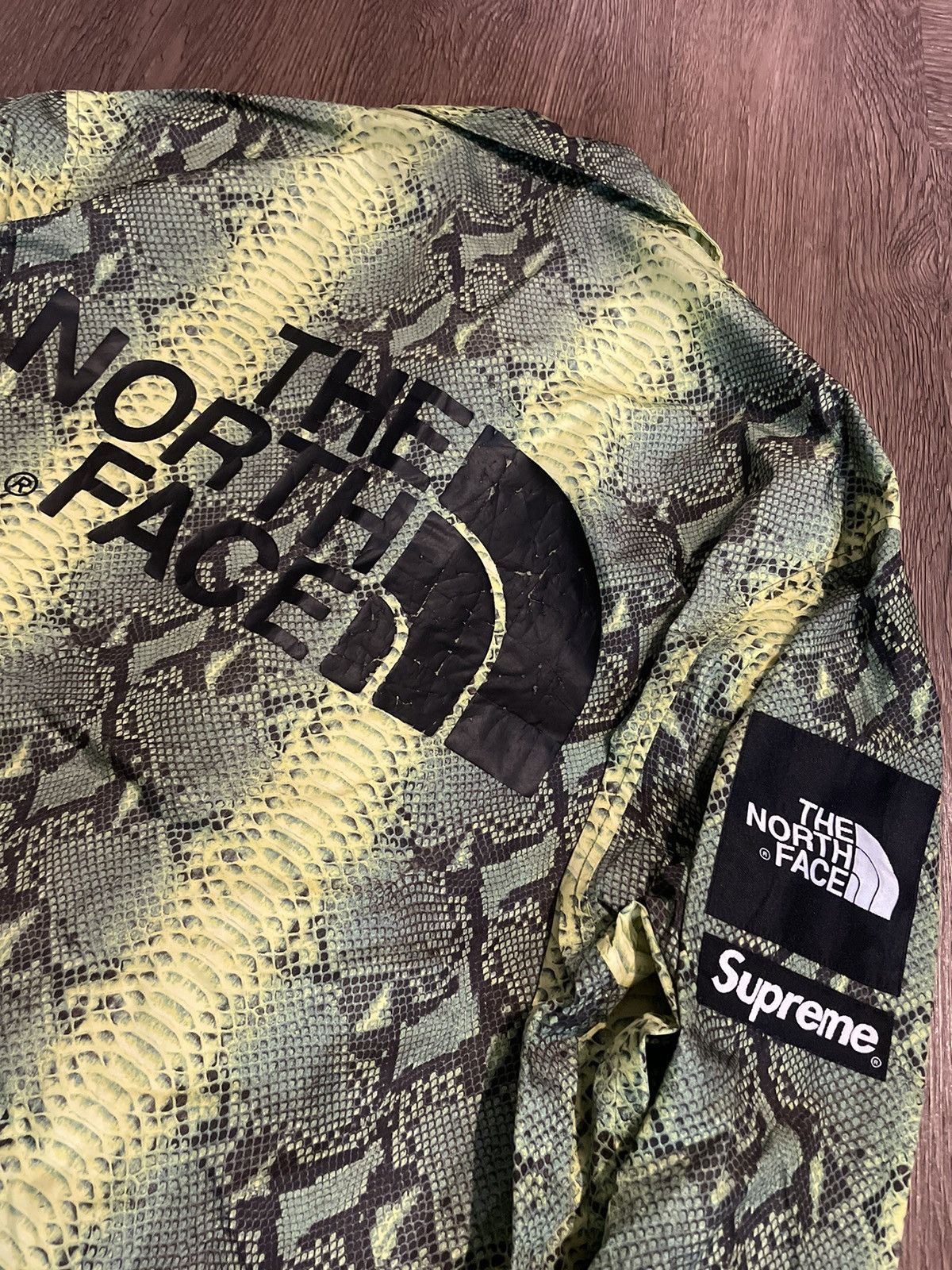 Supreme × The North Face Supreme X The North Face Snakeskin Coach SS18 Size US L / EU 52-54 / 3 - 24 Thumbnail