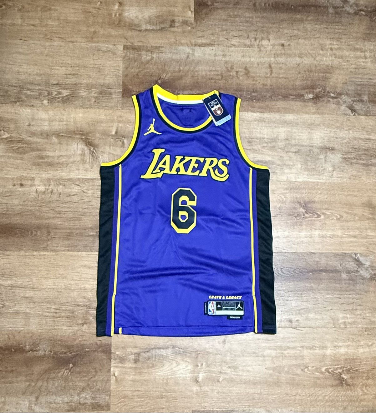 Jordan Brand LeBron James Los Angles Lakers Jersey Size US M / EU 48-50 / 2 - 2 Thumbnail